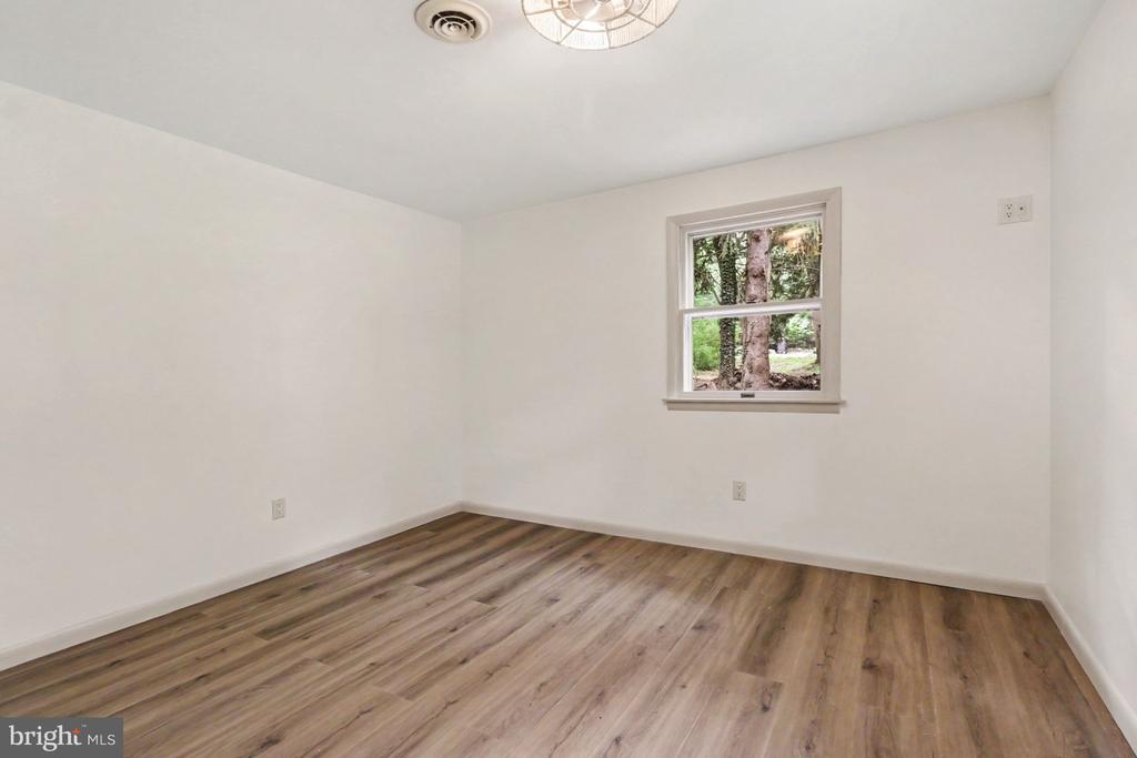 300 TIMBER LANE