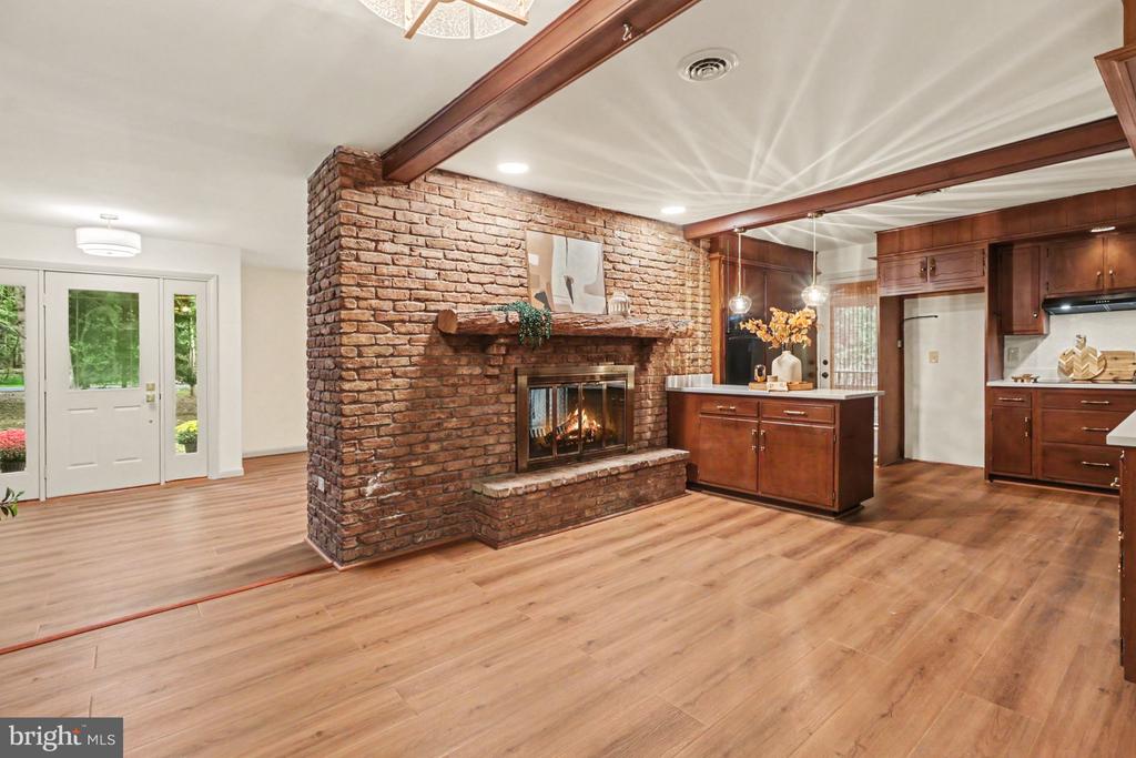 300 TIMBER LANE