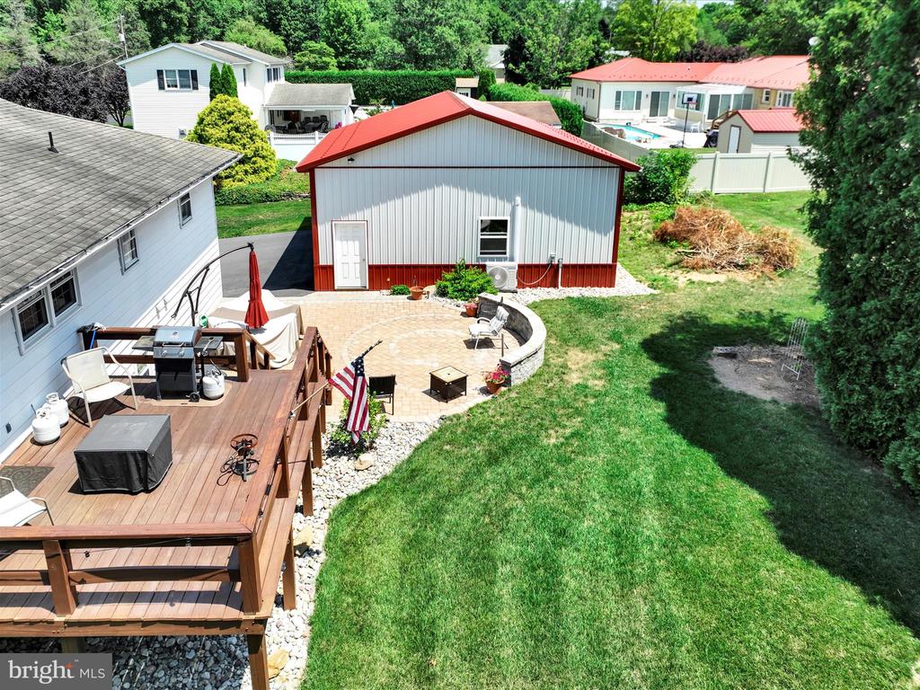 940 Jacks Ln