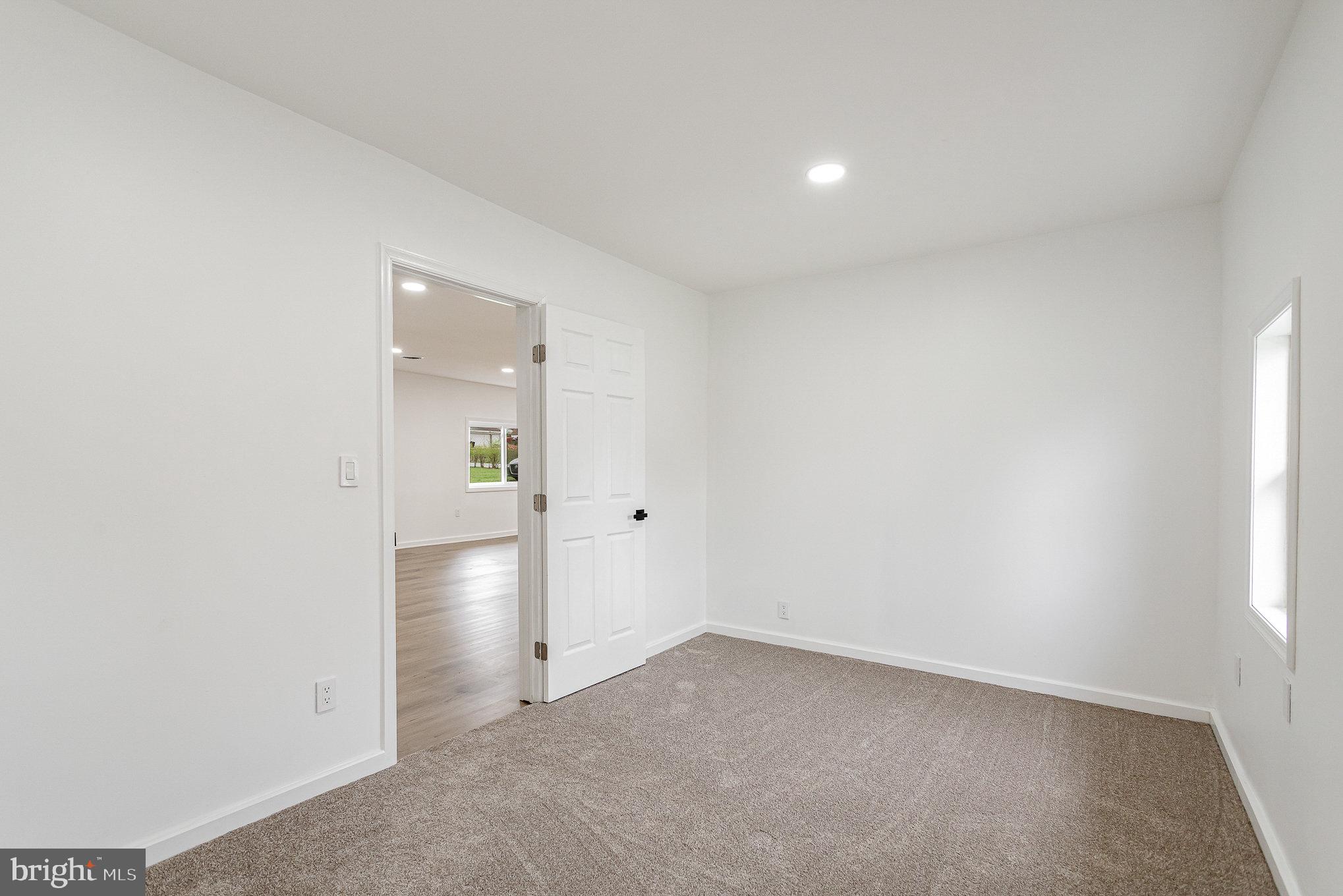 1767 Hilton Ave