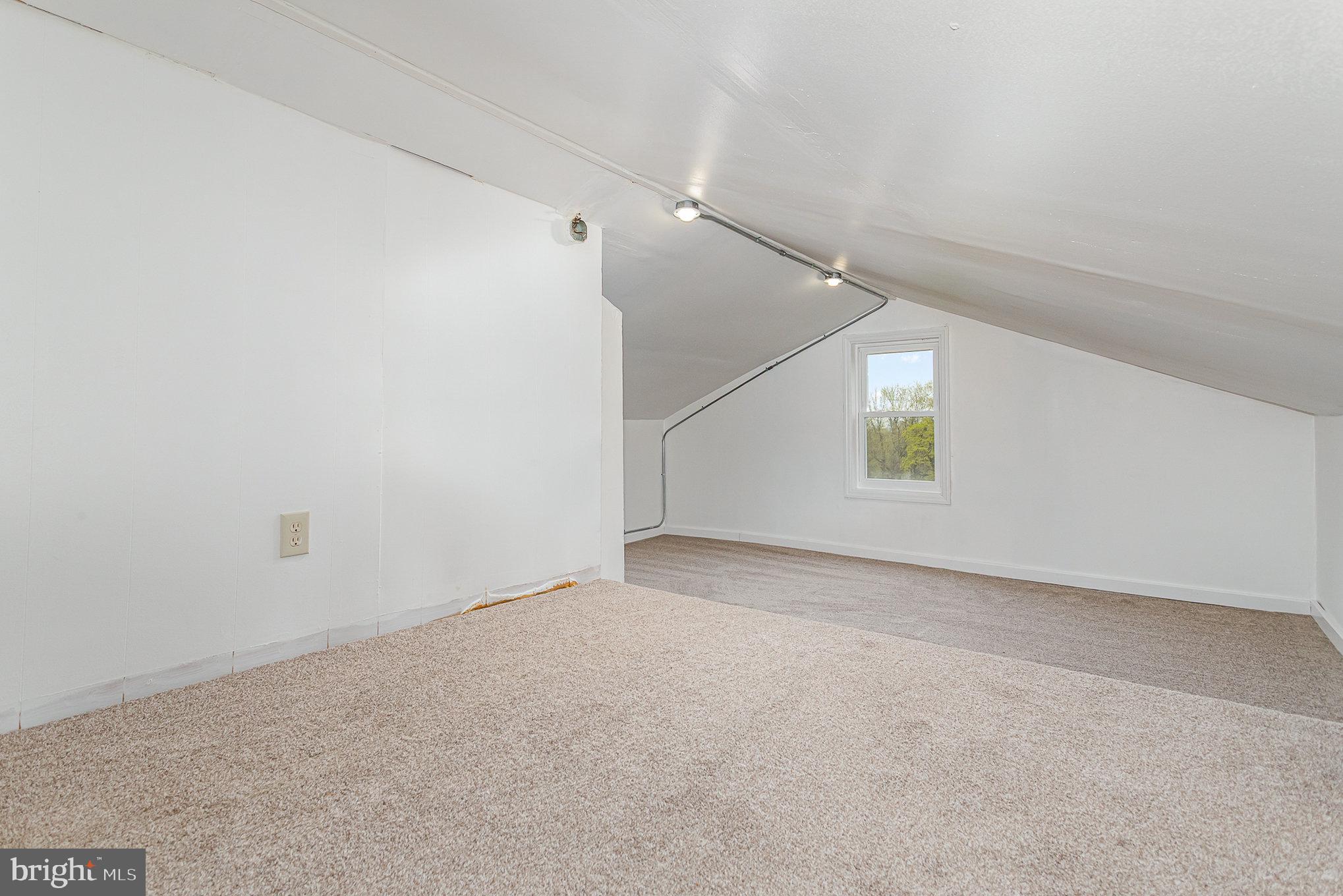 1767 Hilton Ave