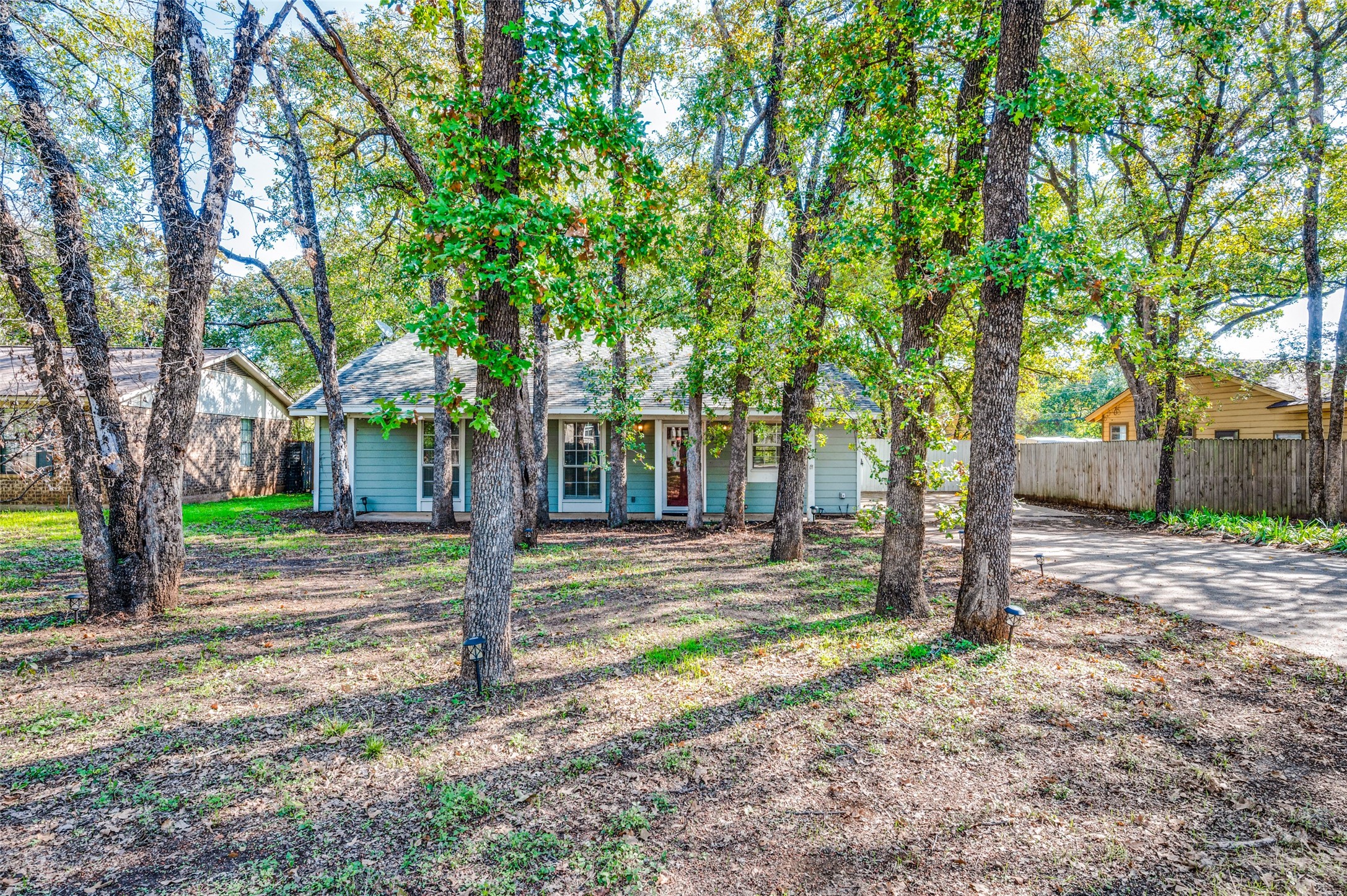 2321 Royce Drive