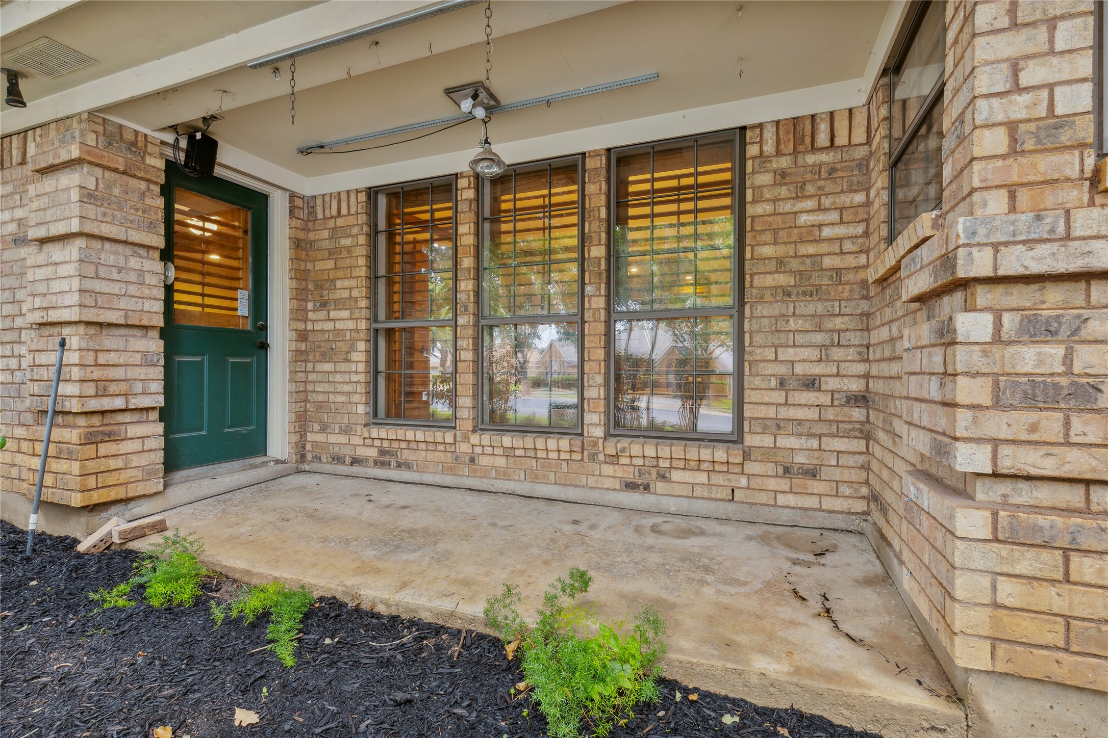 3000 Shenandoah Drive
