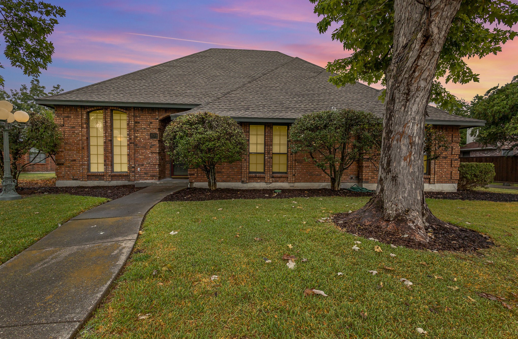 1215 Poplar Lane