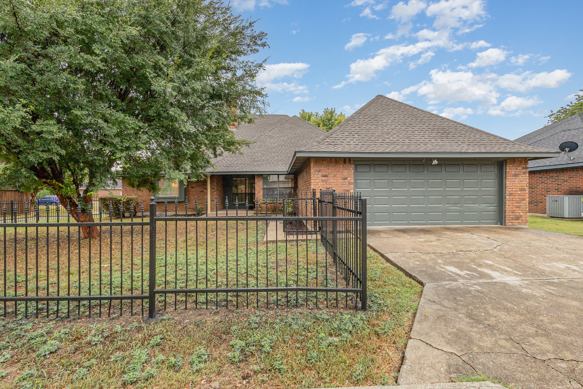 1215 Poplar Lane