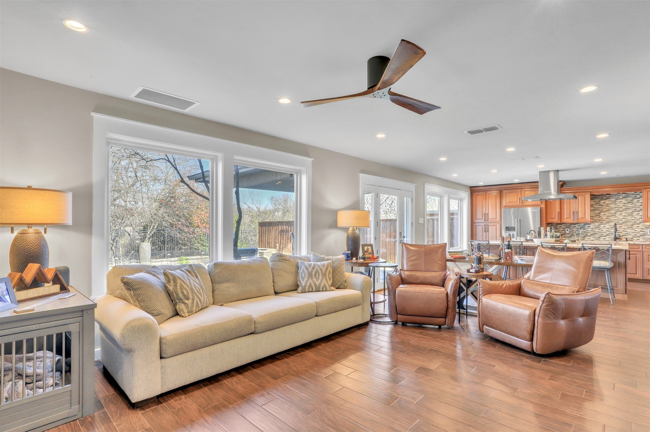 7812 Vista Creek Lane