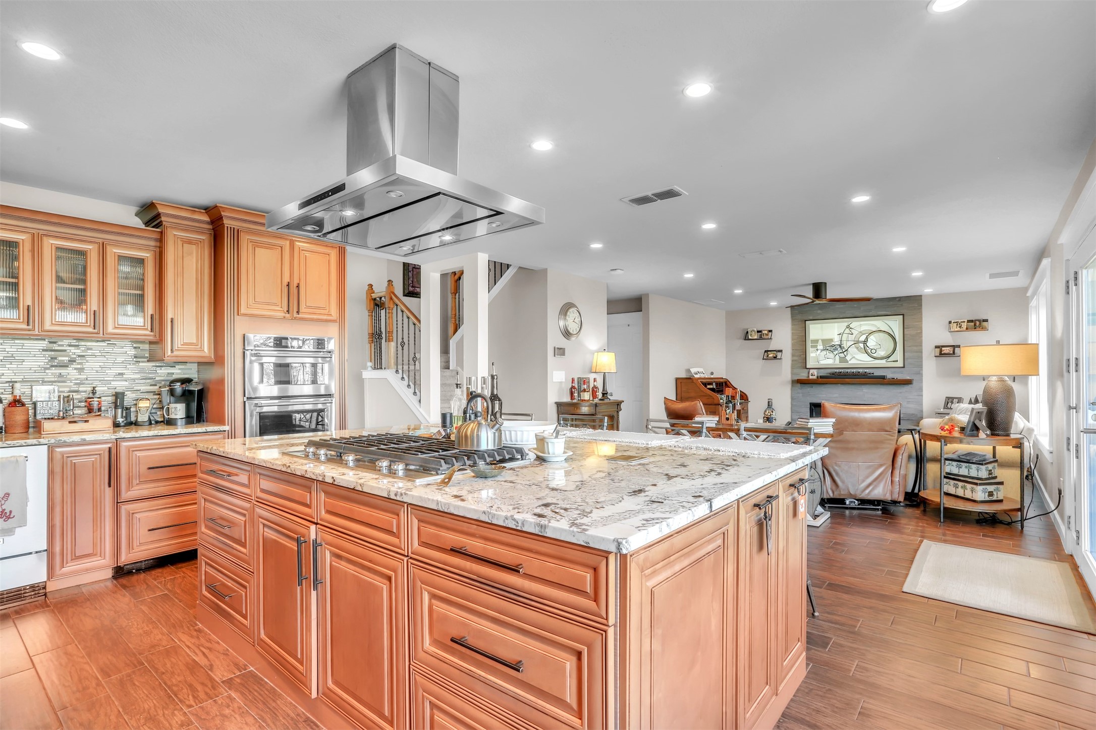 7812 Vista Creek Lane