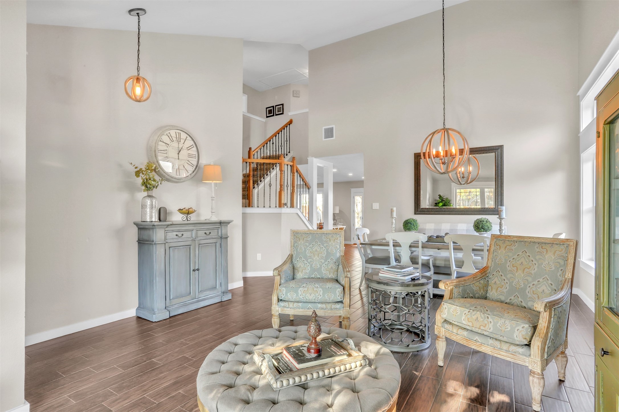 7812 Vista Creek Lane