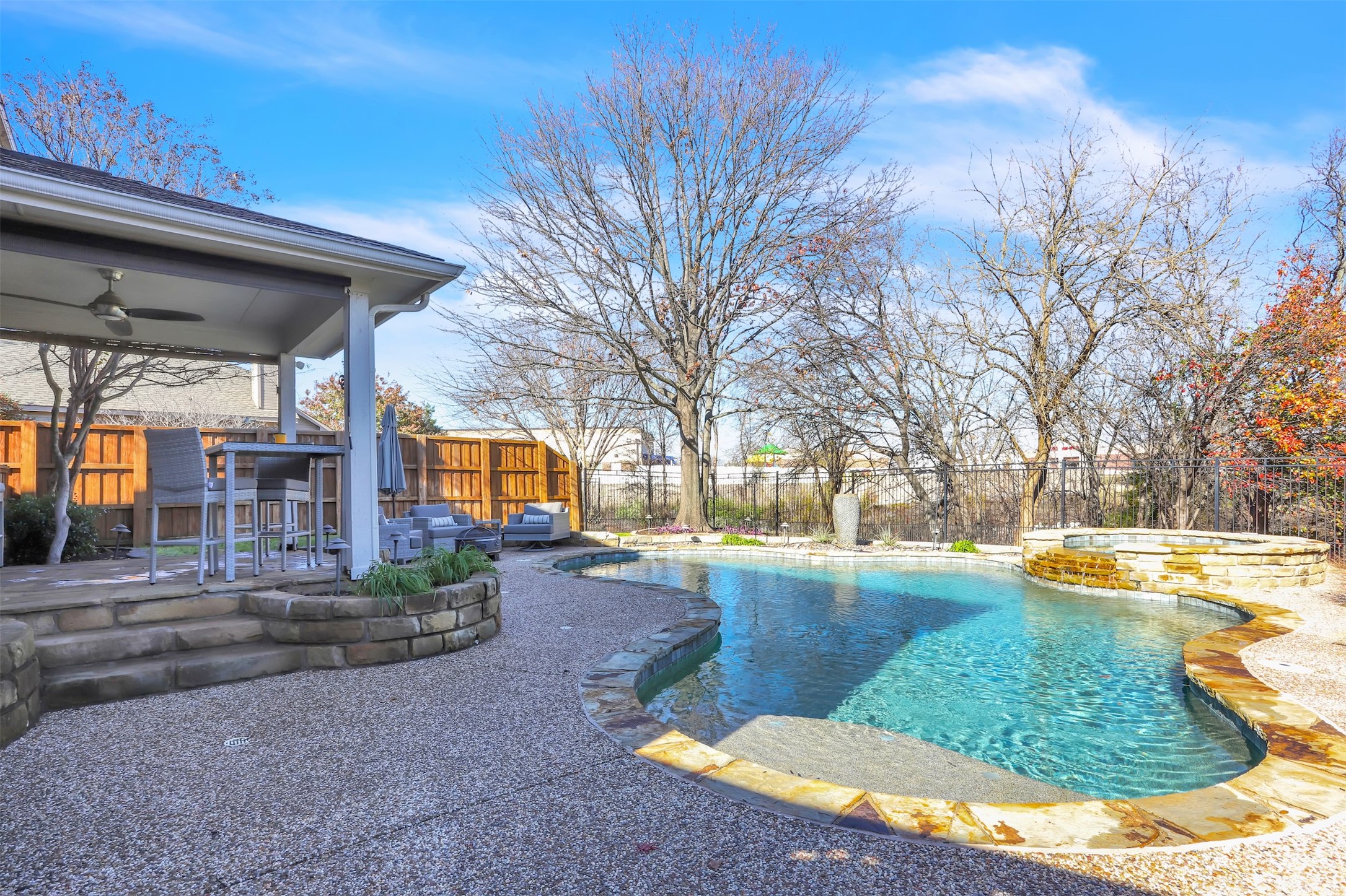 7812 Vista Creek Lane
