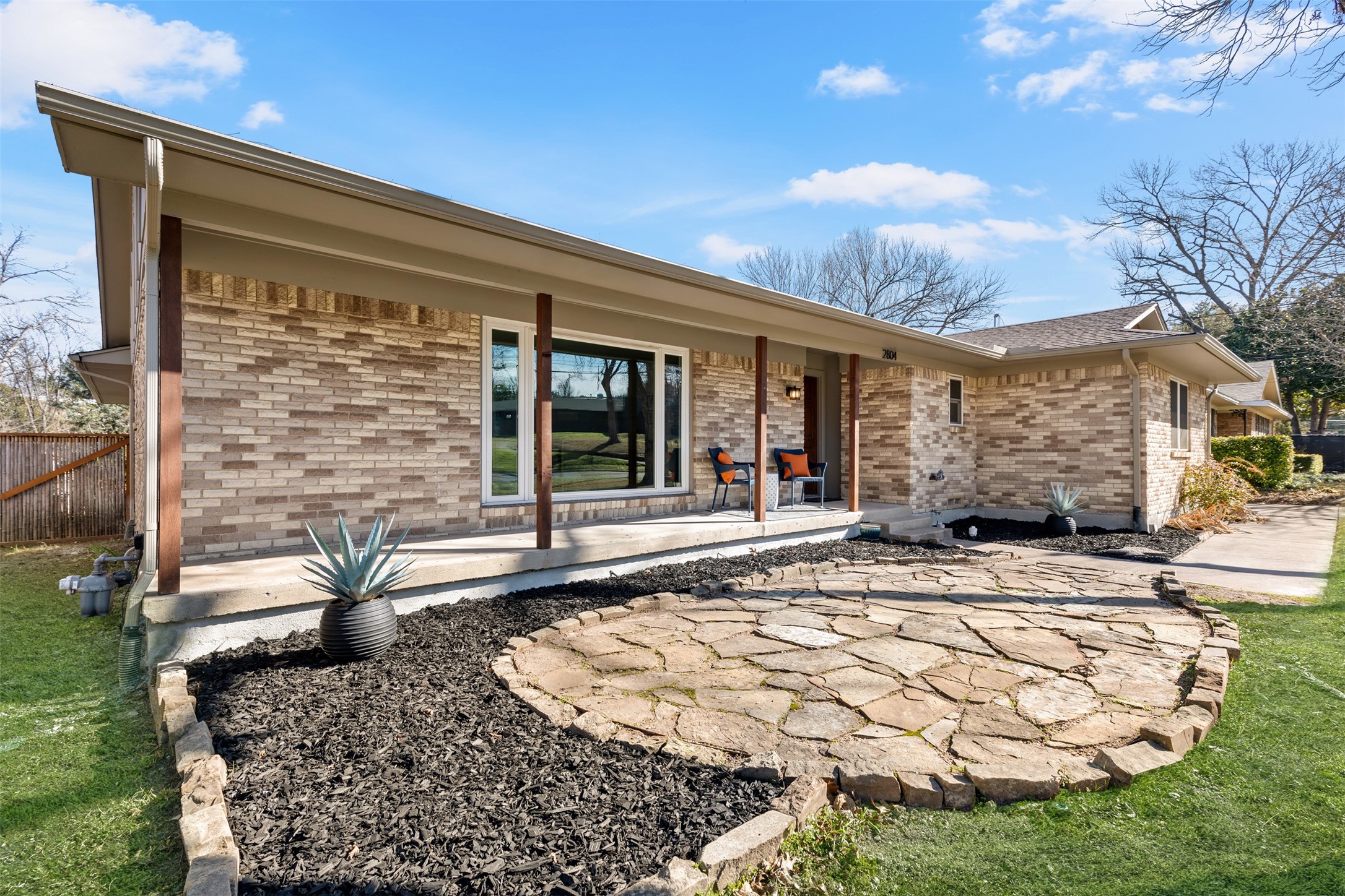 2804 Ripplewood Drive