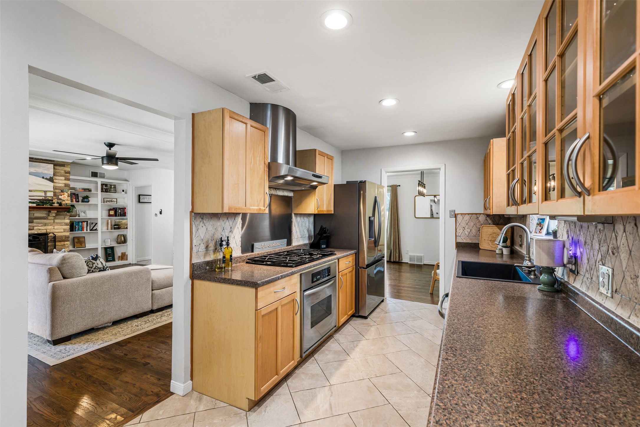 2804 Ripplewood Drive