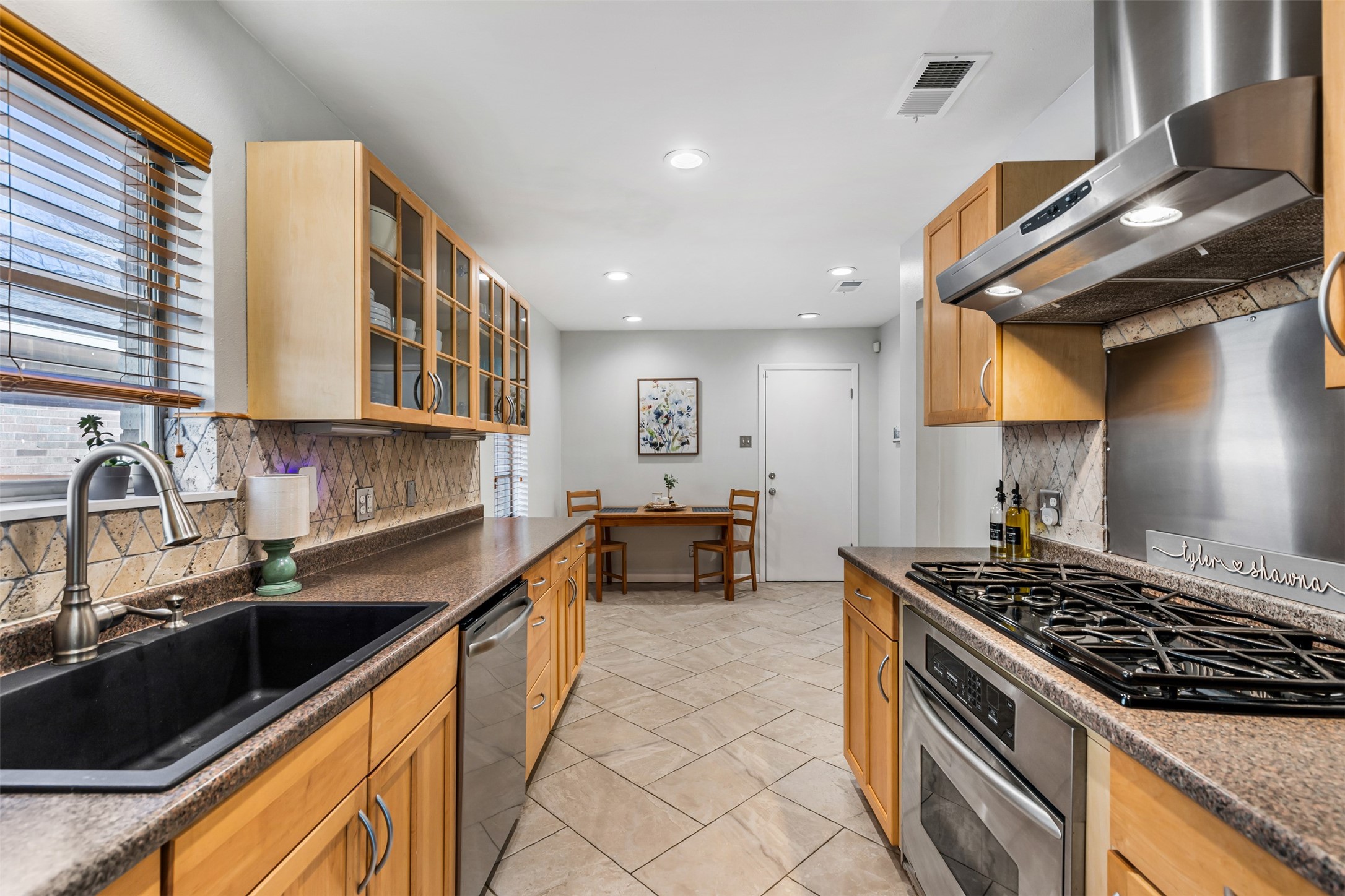 2804 Ripplewood Drive