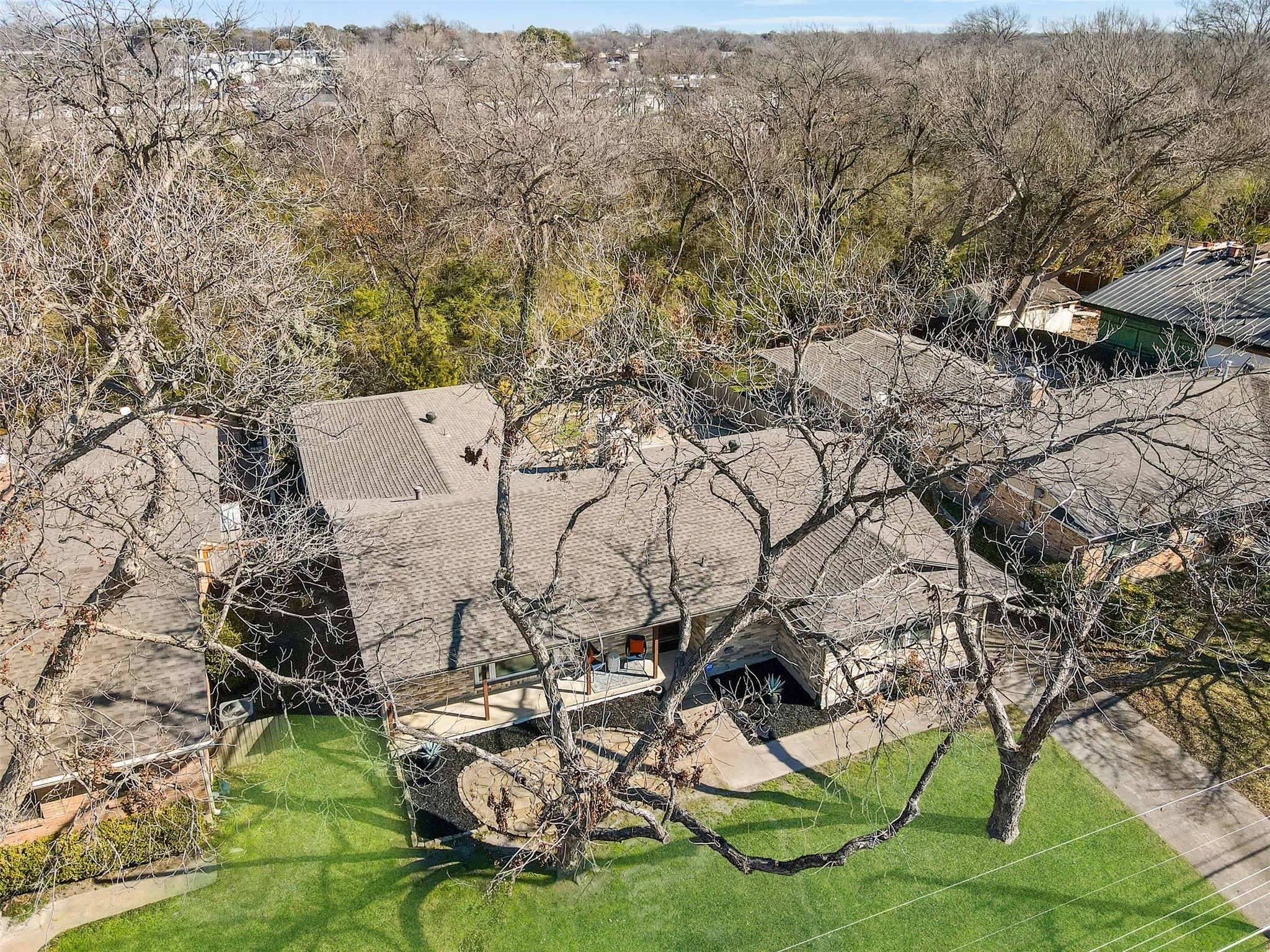 2804 Ripplewood Drive