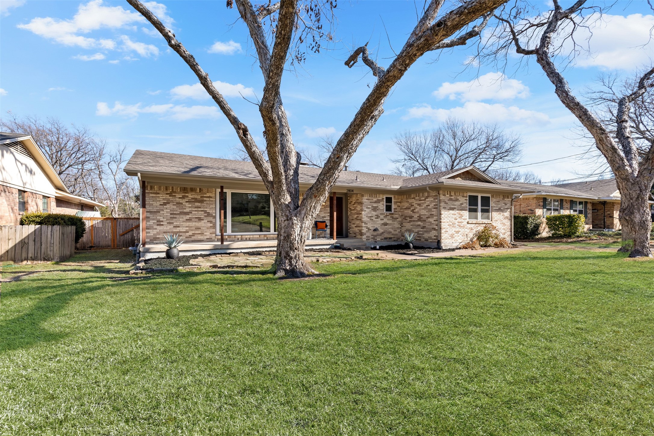2804 Ripplewood Drive