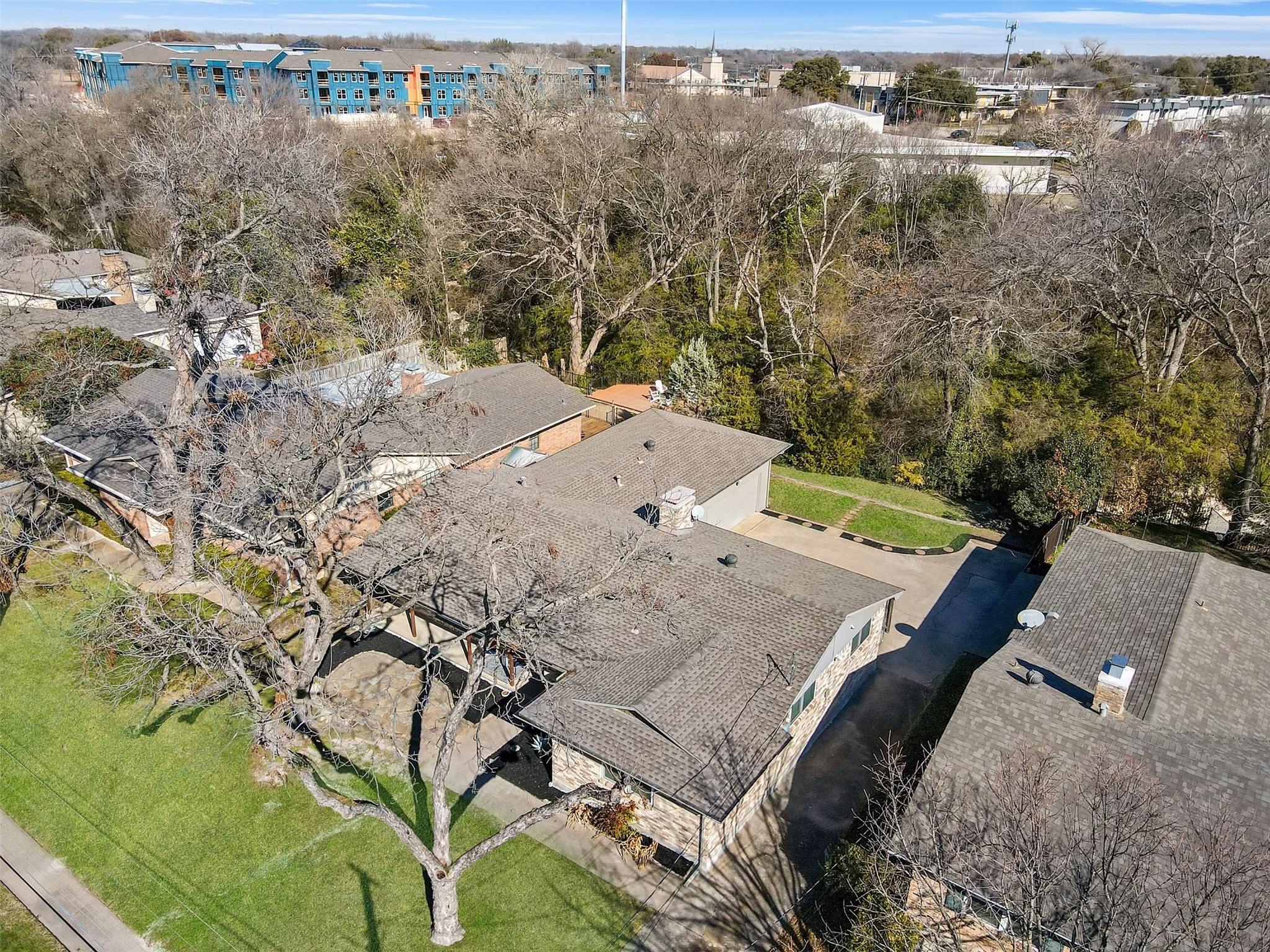 2804 Ripplewood Drive