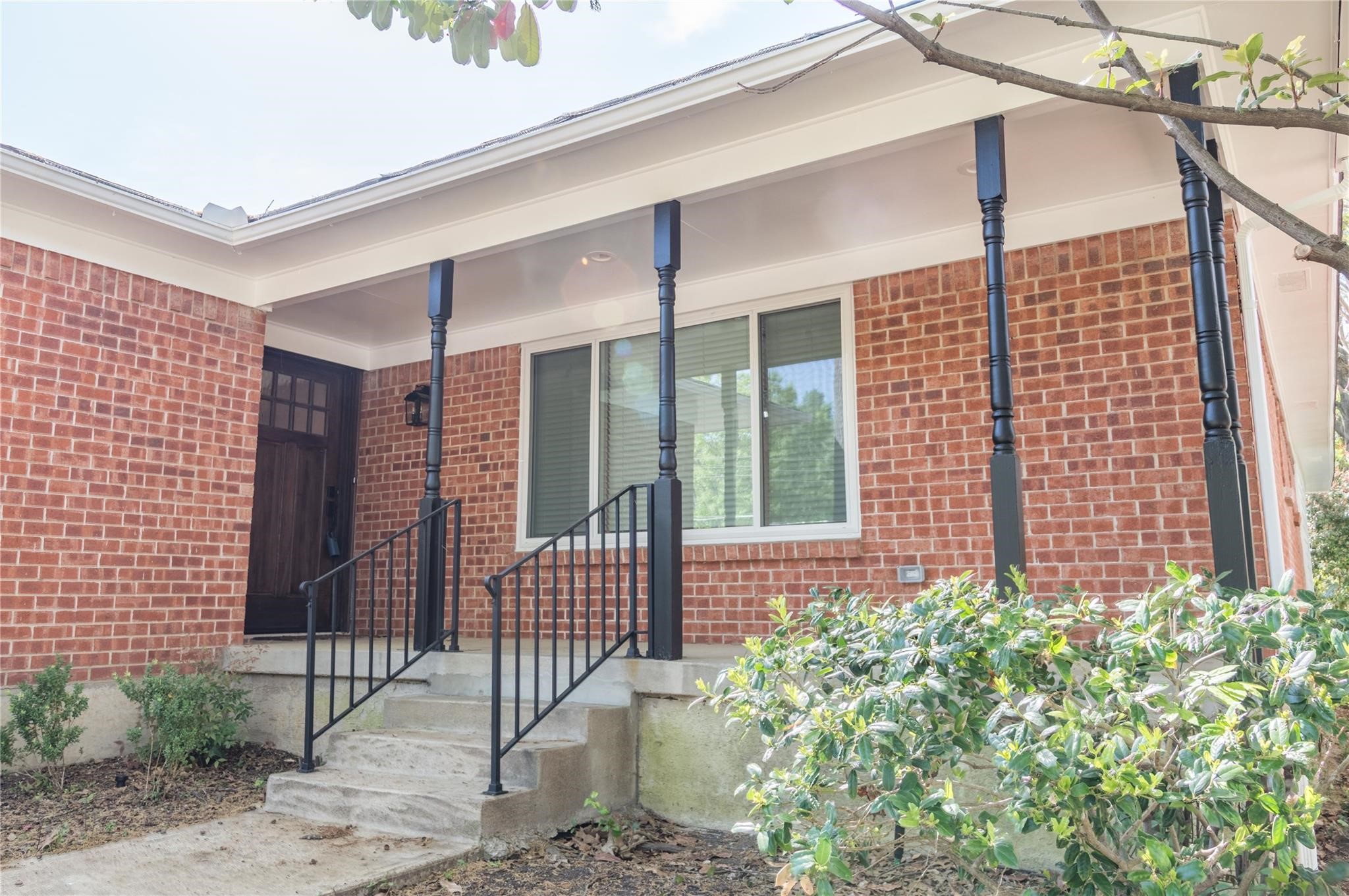 2723 Ripplewood Drive