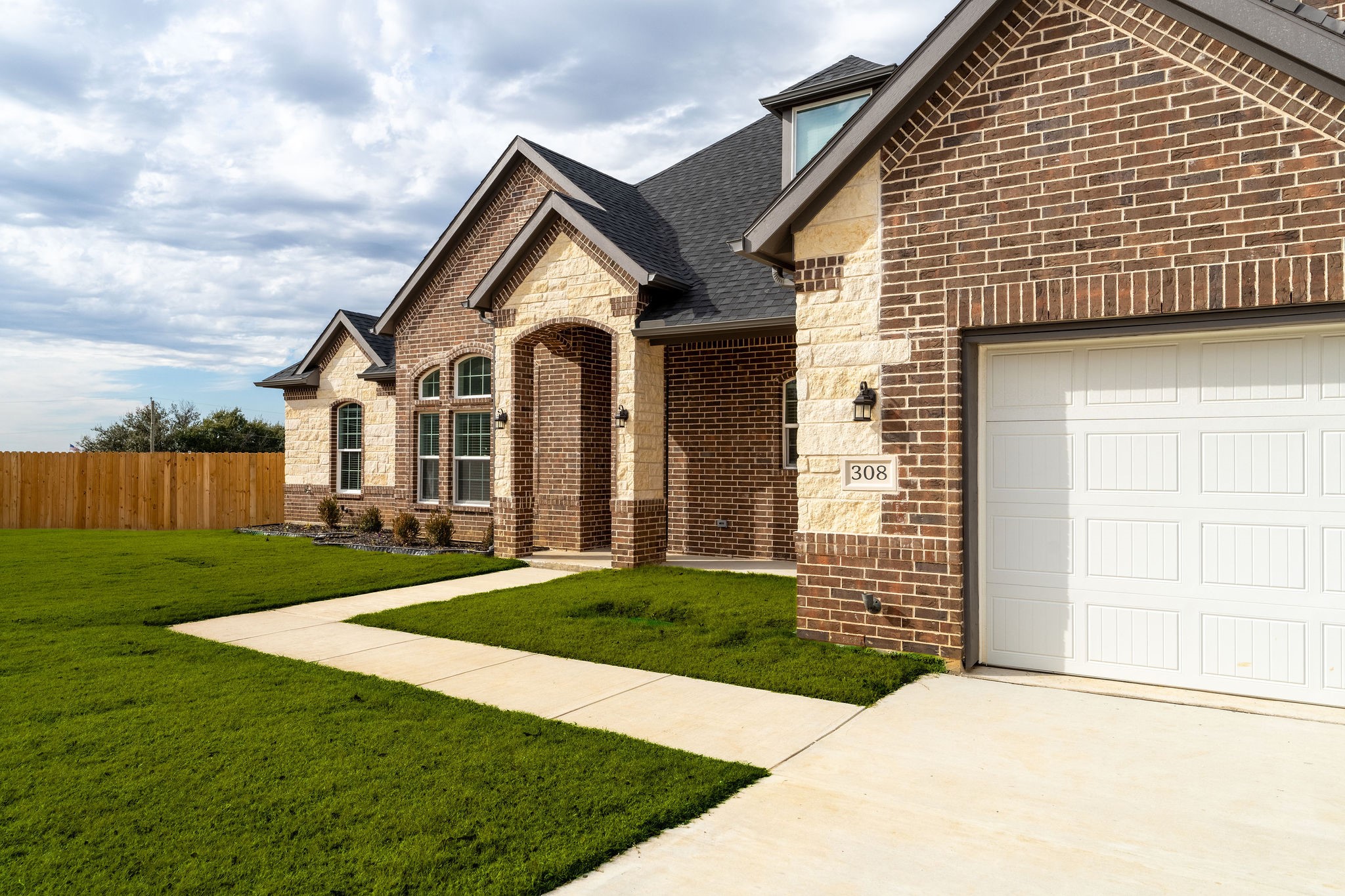 308 Oakwood Drive