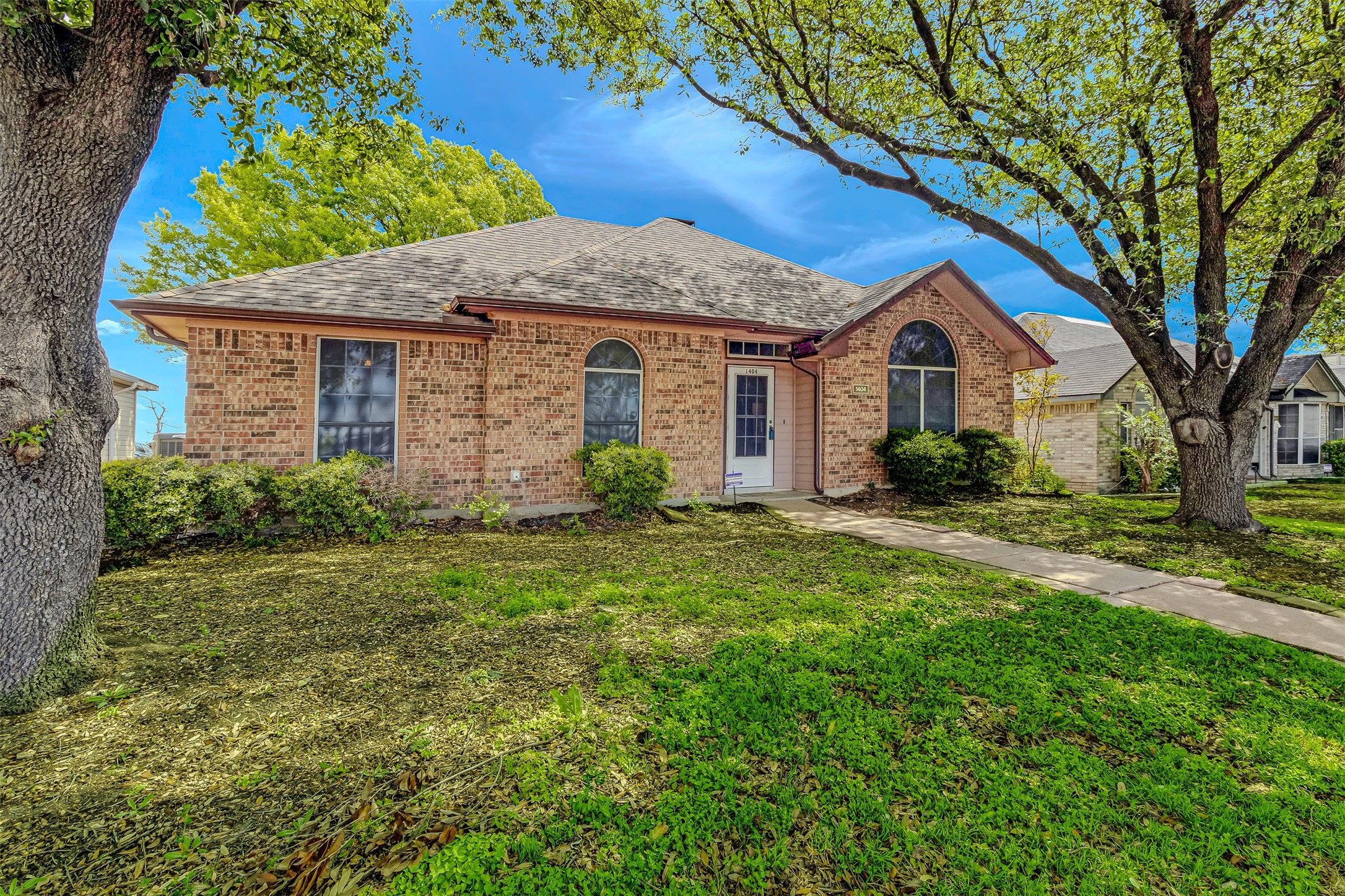 1404 Poplar Drive