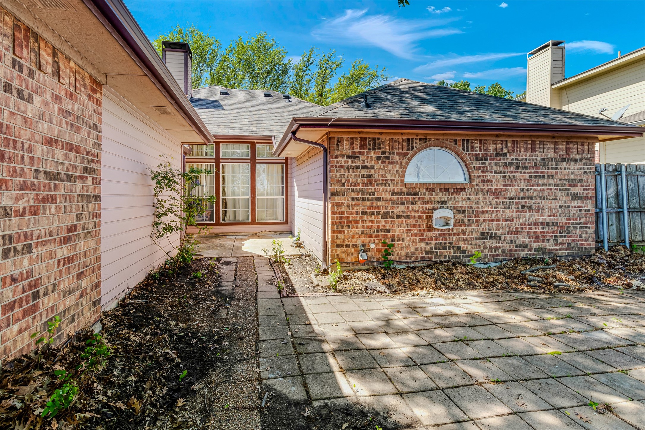 1404 Poplar Drive