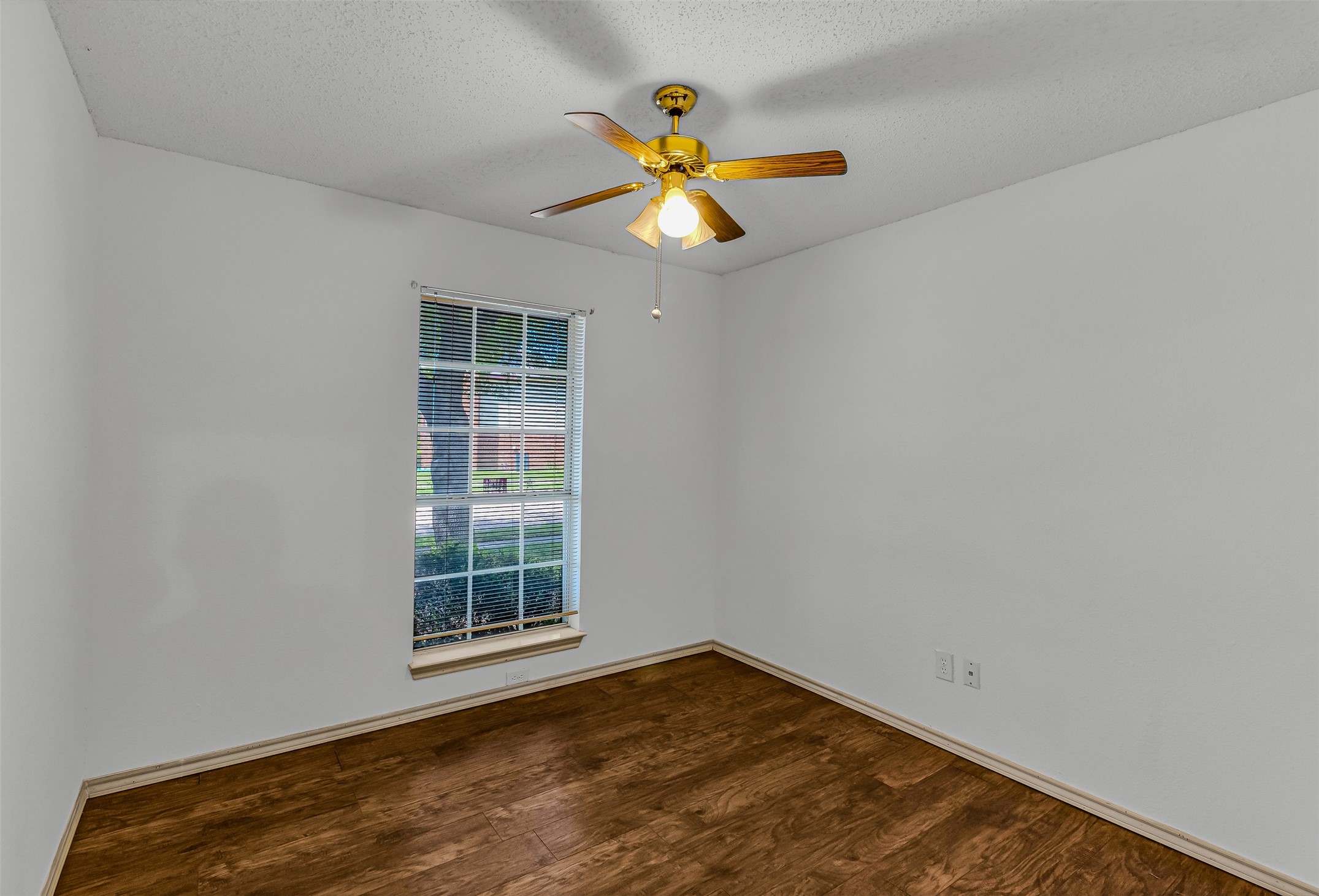 1404 Poplar Drive