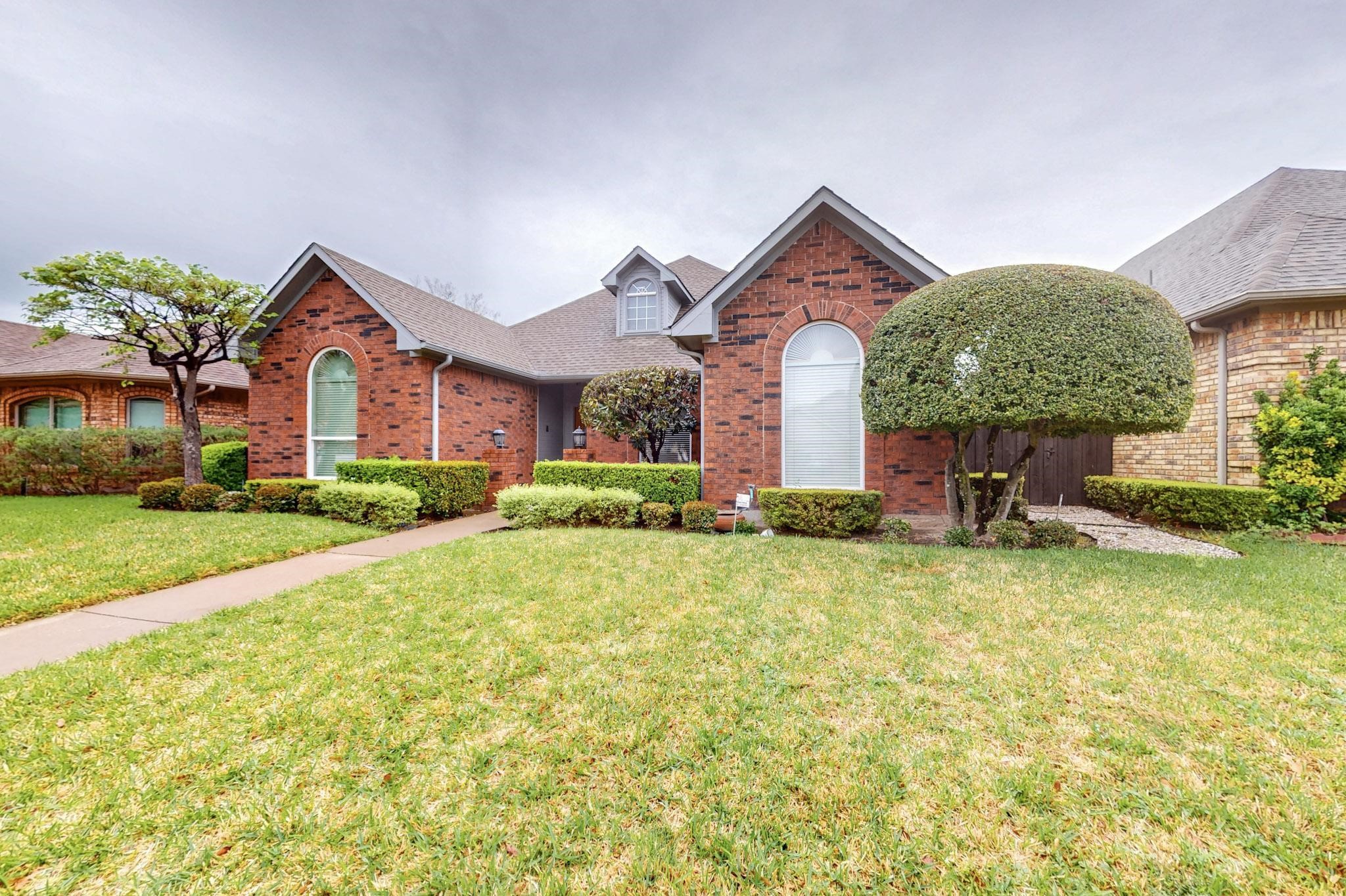 2725 Big Oaks Drive