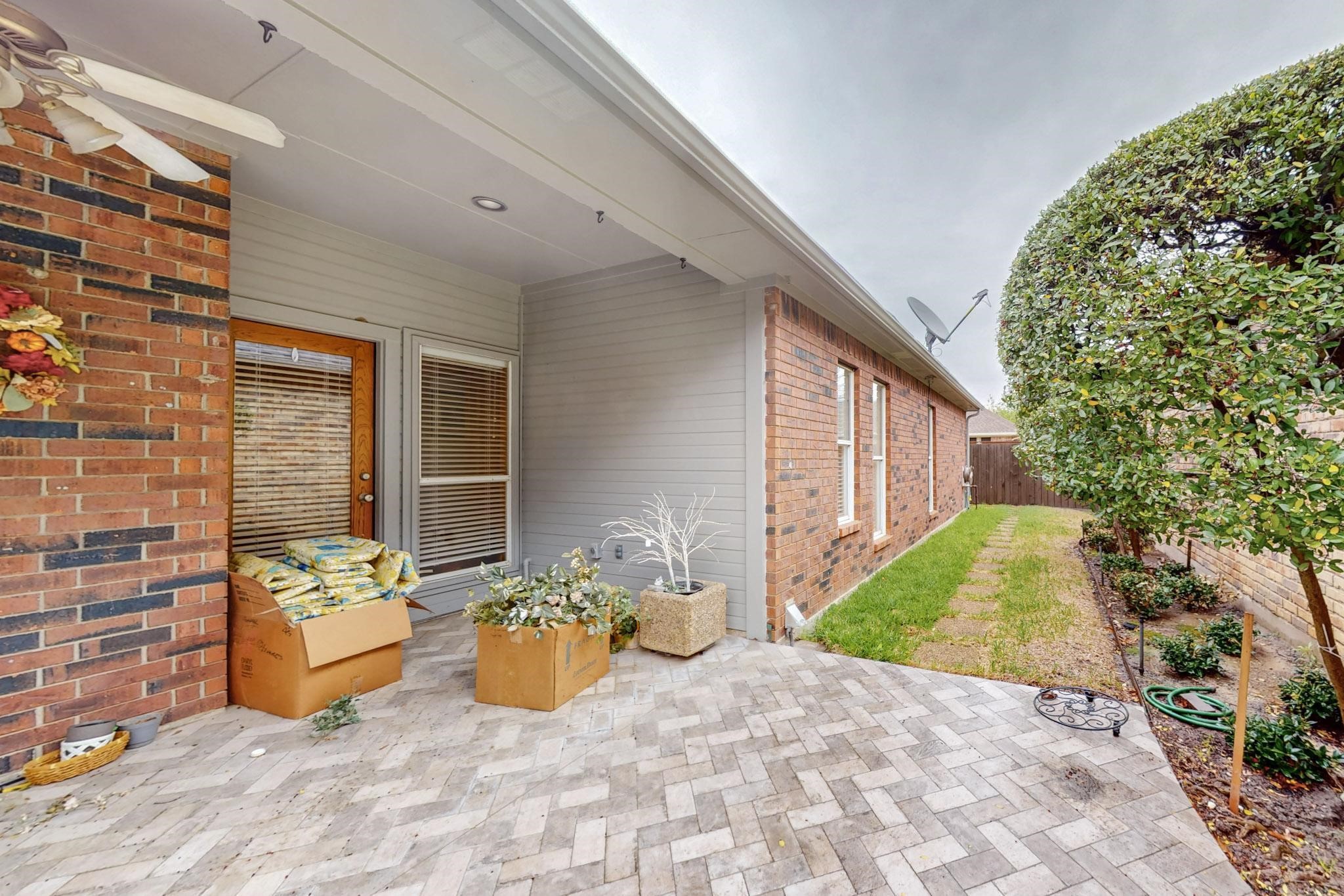 2725 Big Oaks Drive
