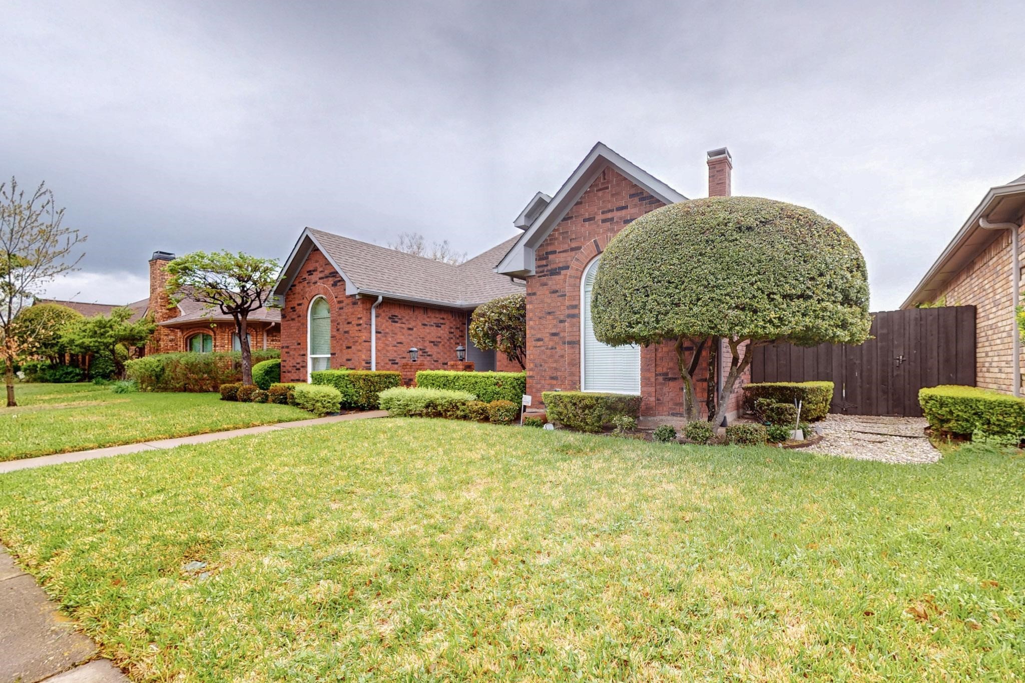2725 Big Oaks Drive
