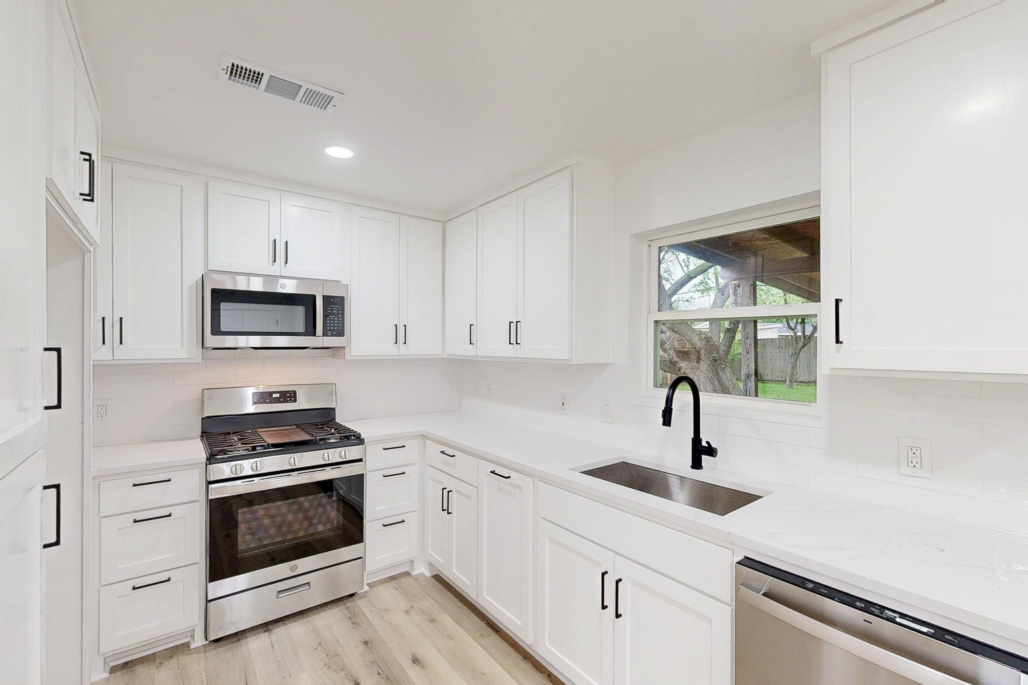 901 Pioneer Road