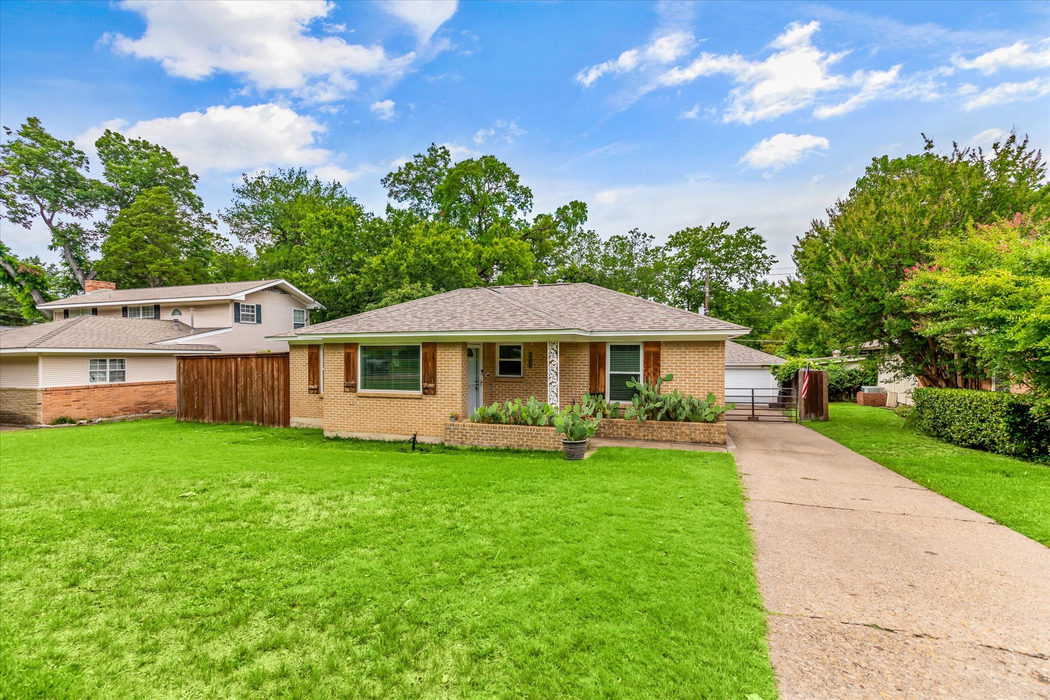 8917 Westglen Drive