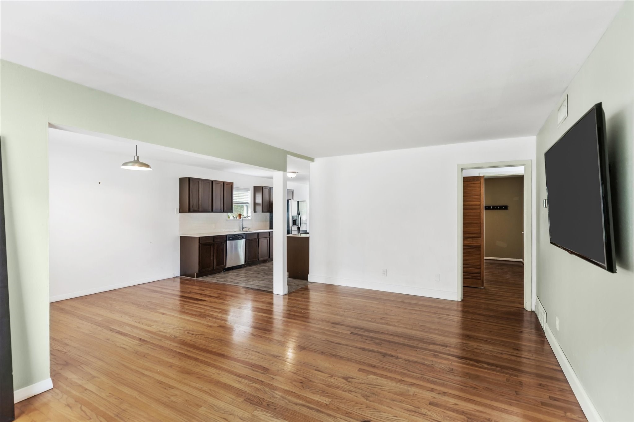 8917 Westglen Drive