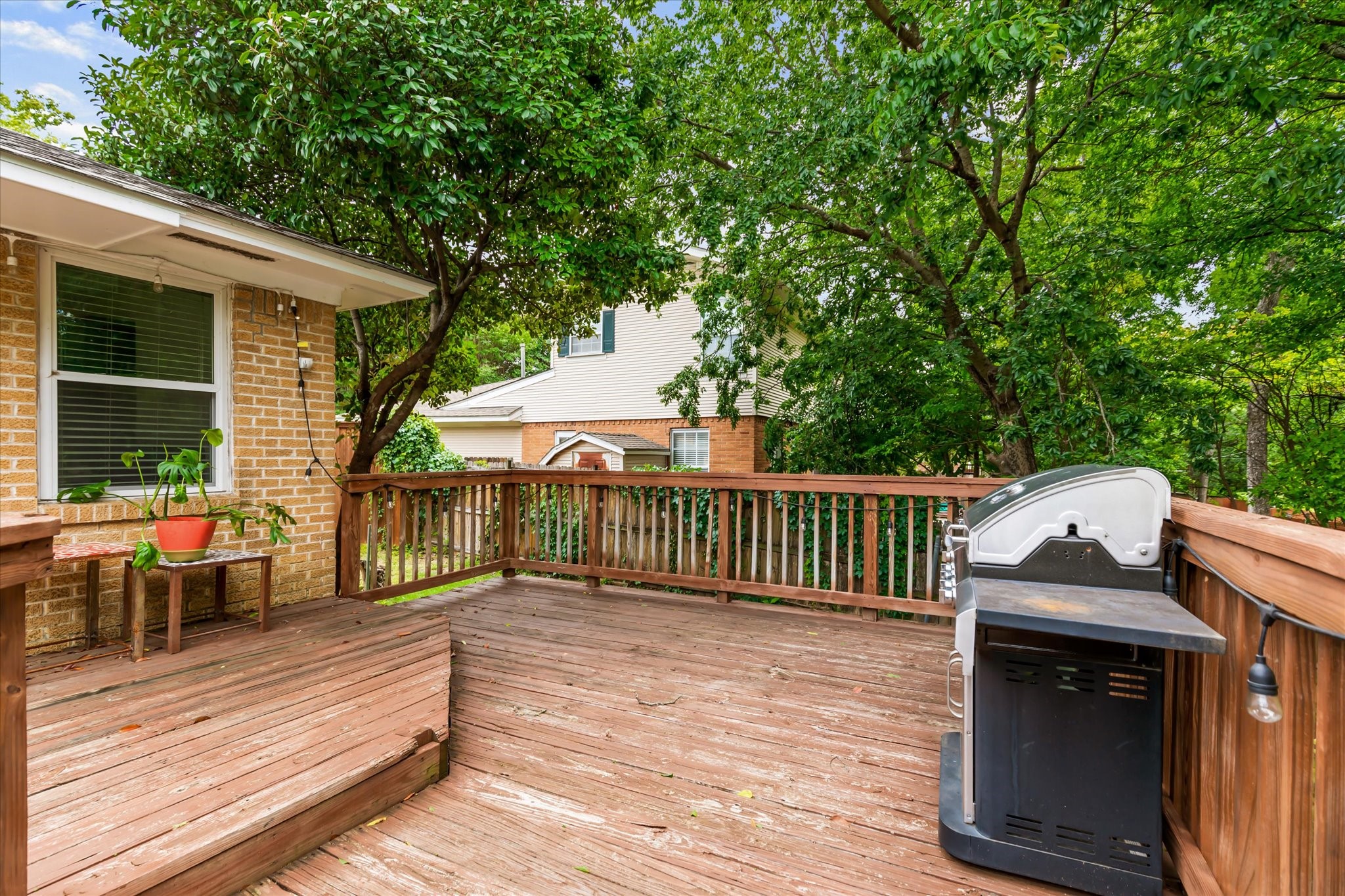 8917 Westglen Drive