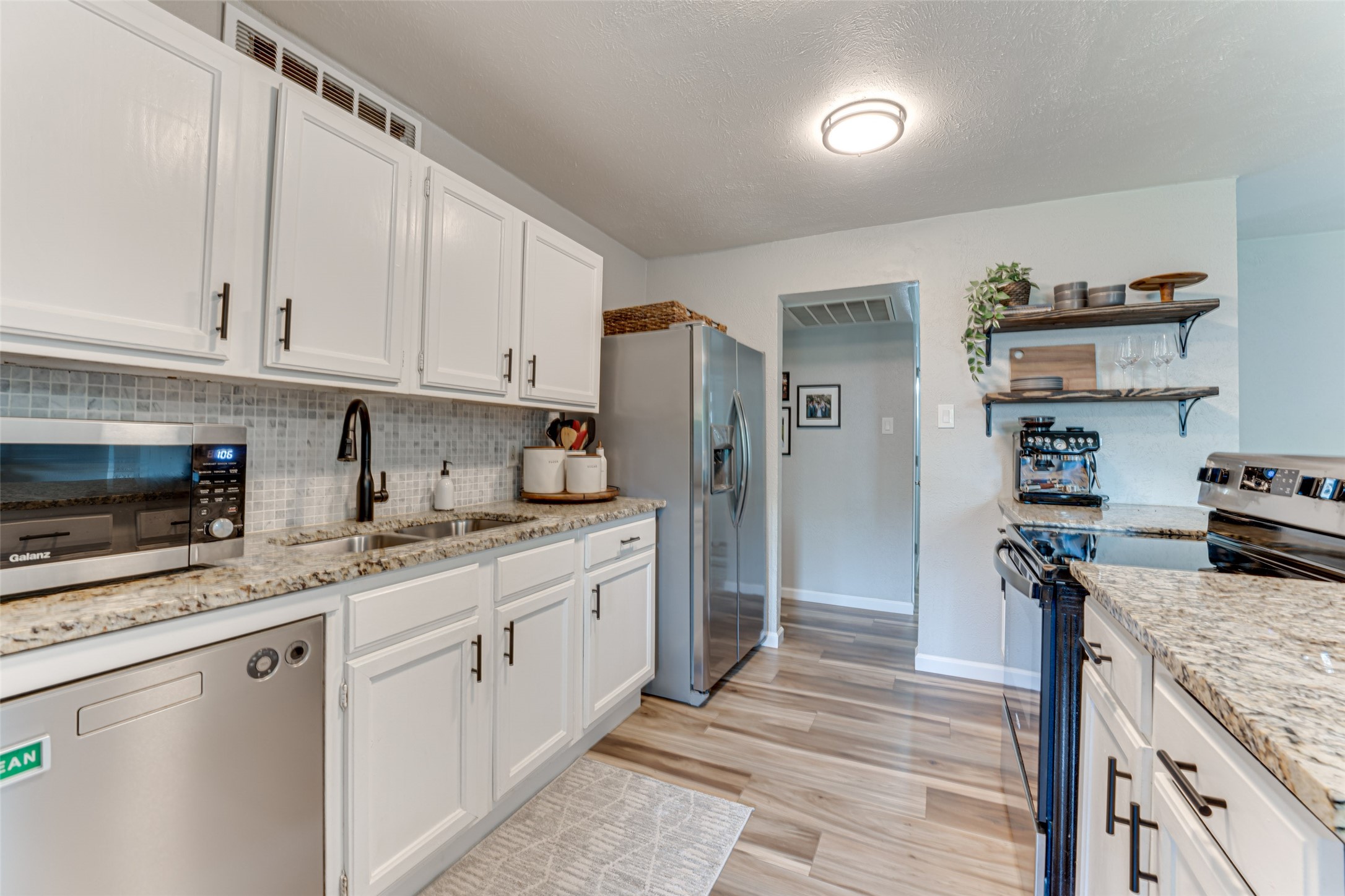 6117 Magnolia Lane