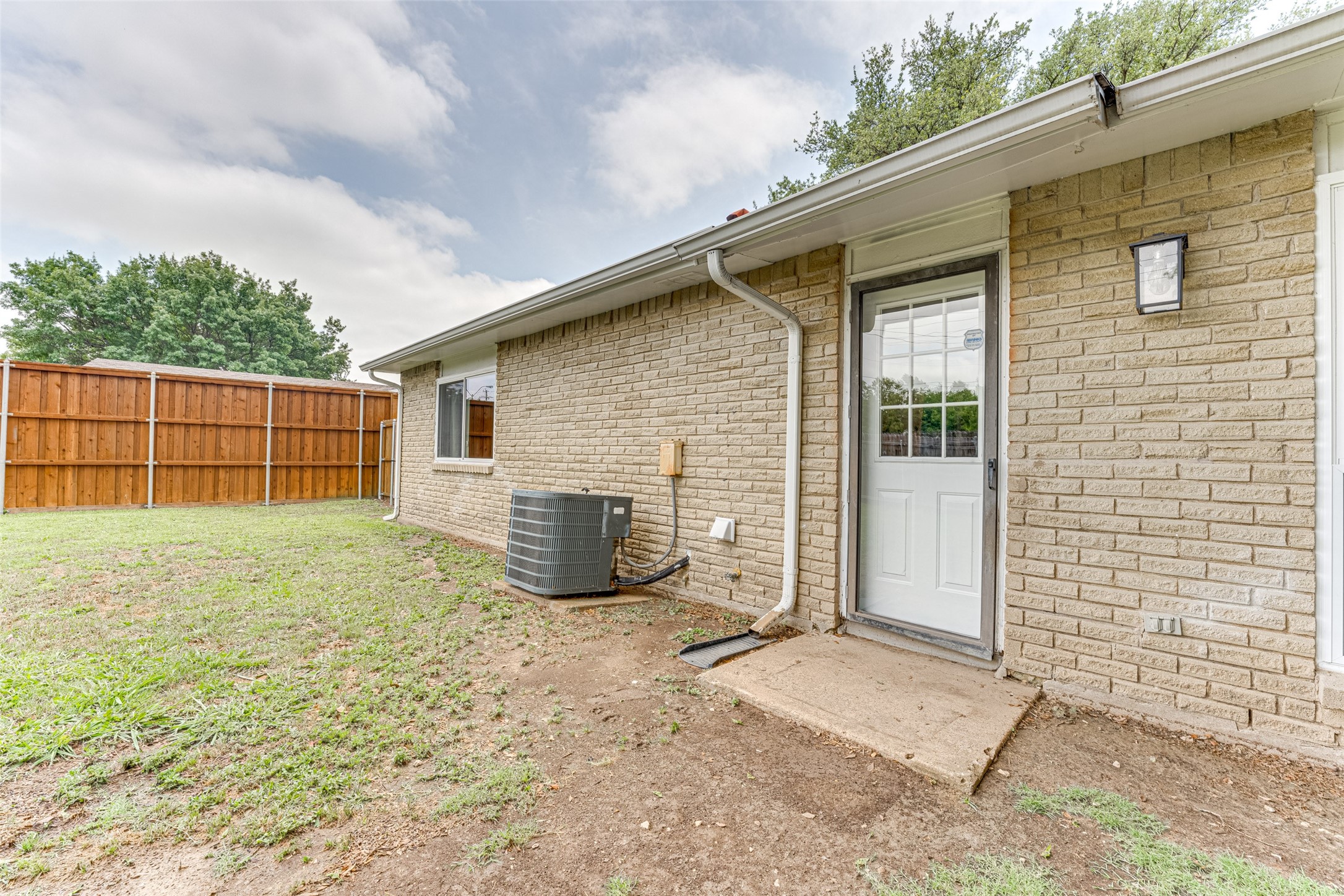 6117 Magnolia Lane