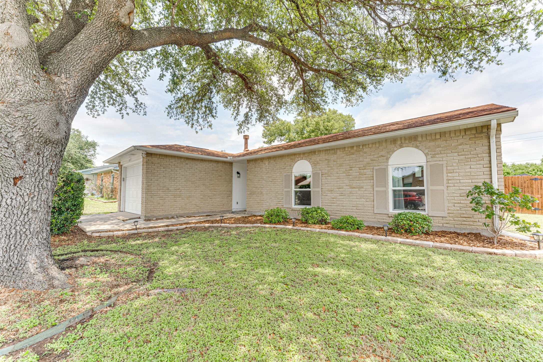 6117 Magnolia Lane