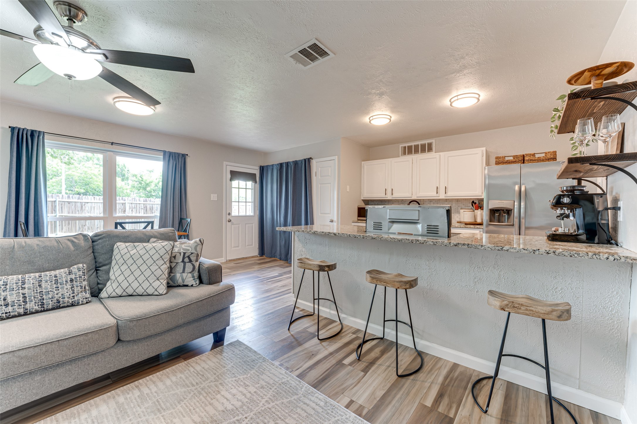 6117 Magnolia Lane