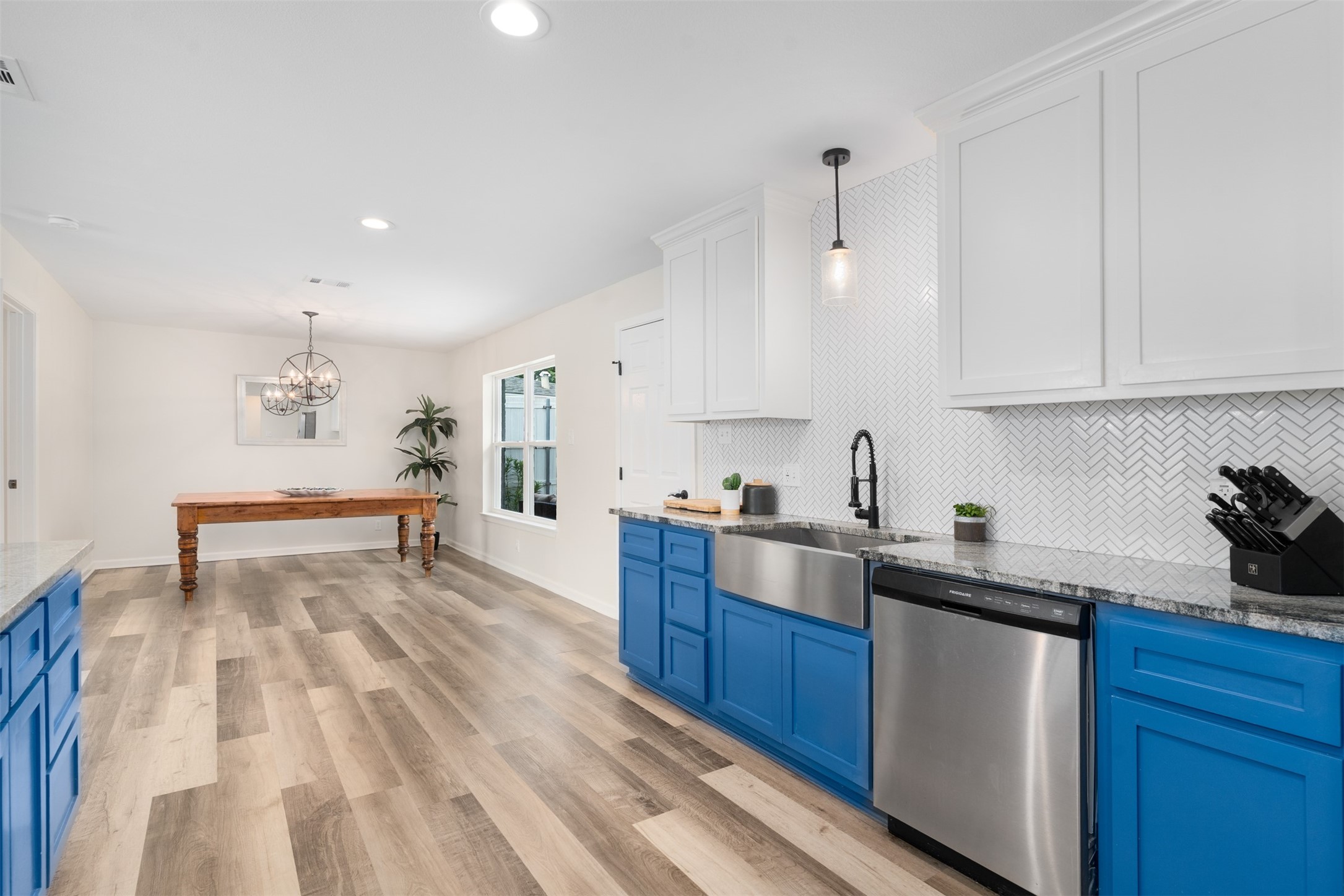 2633 Materhorn Drive