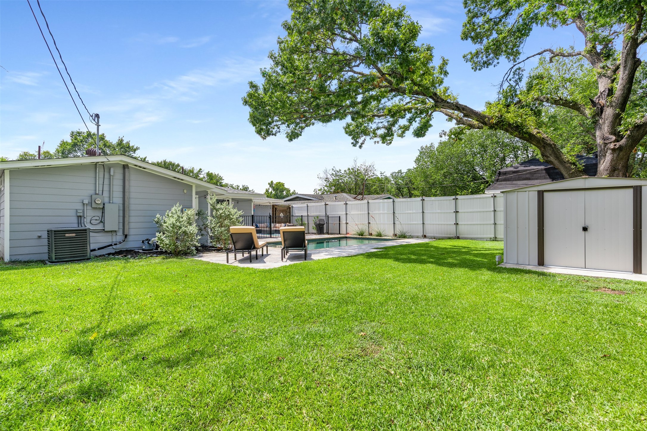 2633 Materhorn Drive