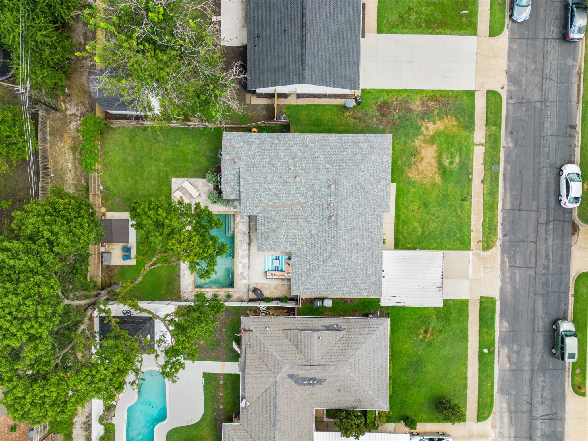 2633 Materhorn Drive