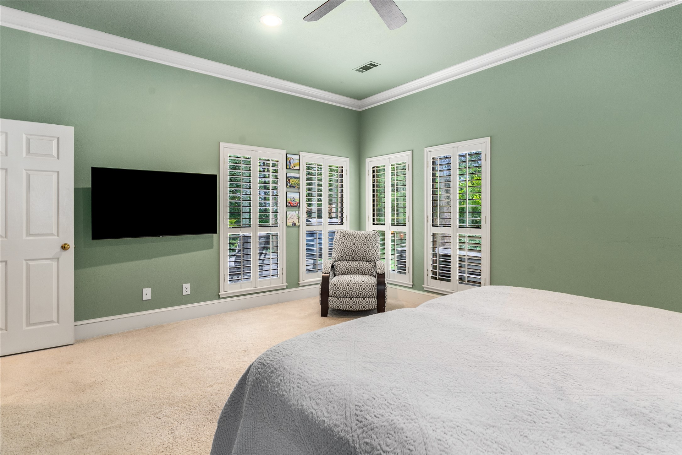 6713 Clear Springs Circle