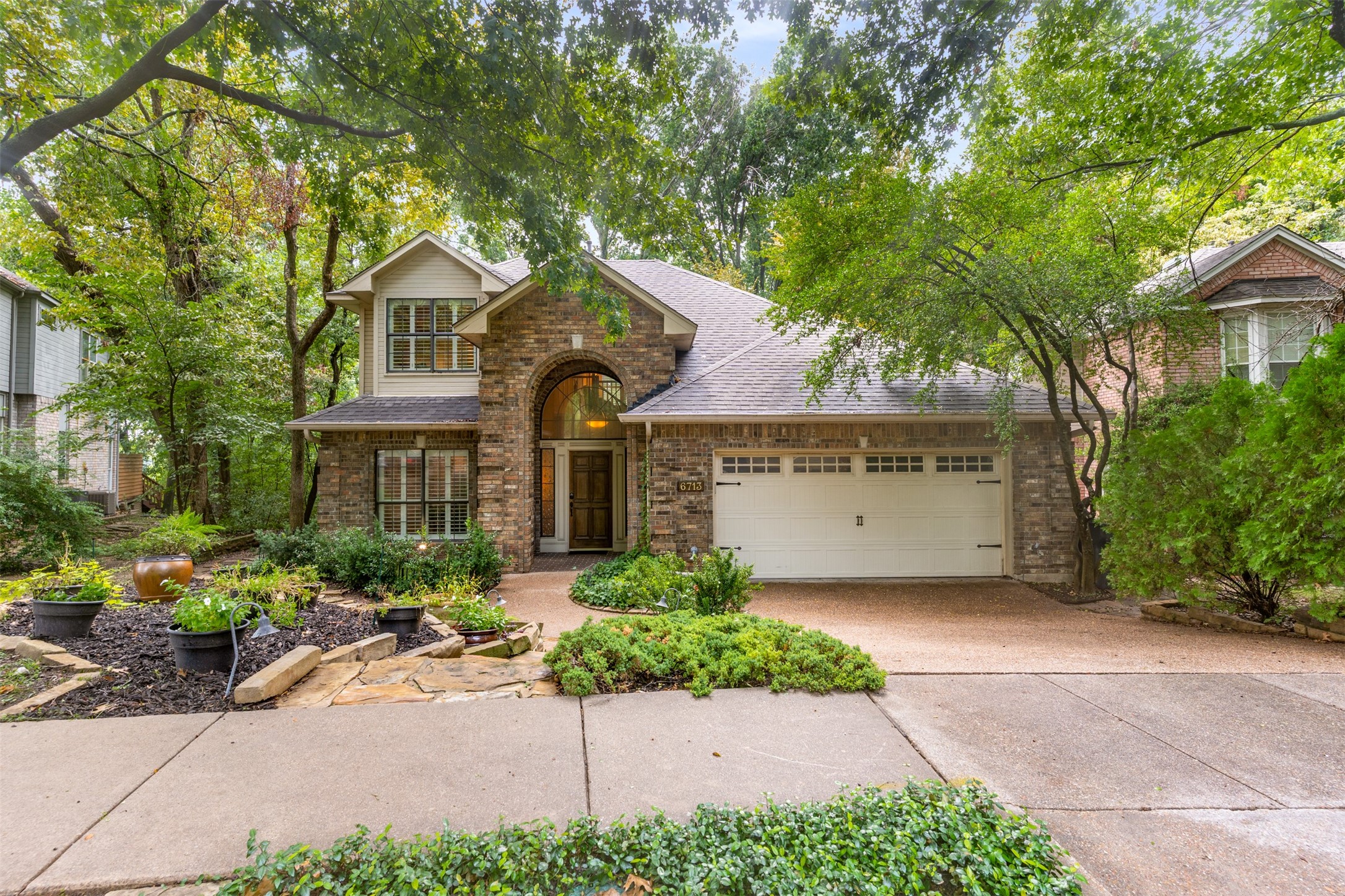 6713 Clear Springs Circle