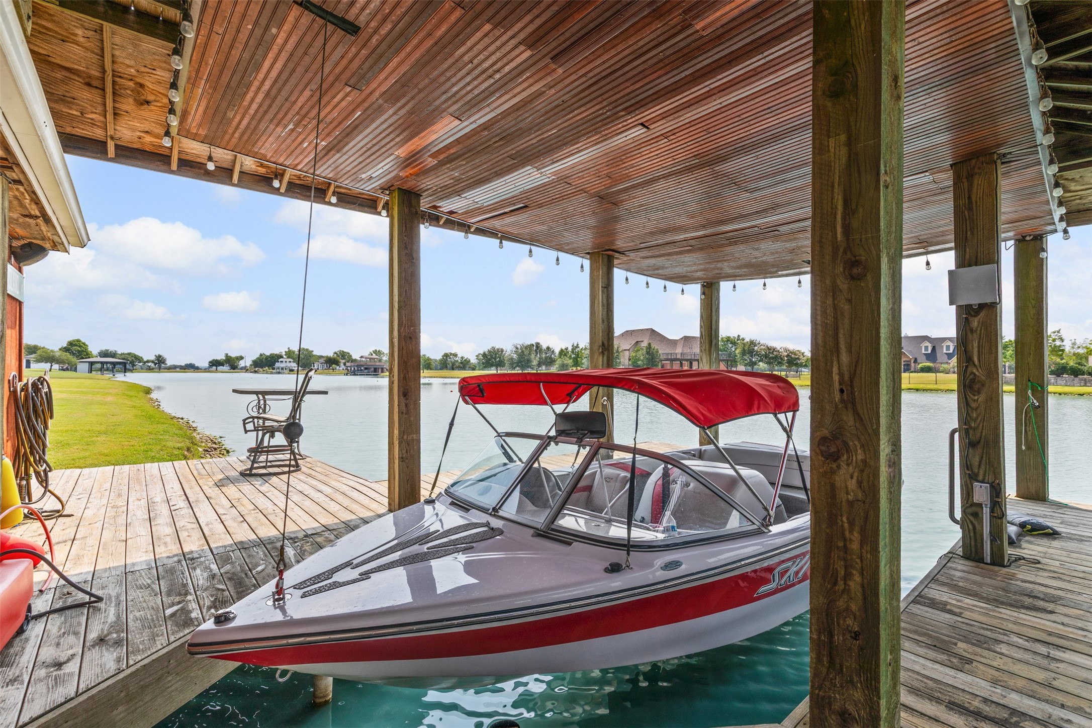 424 Red Buoy Cove
