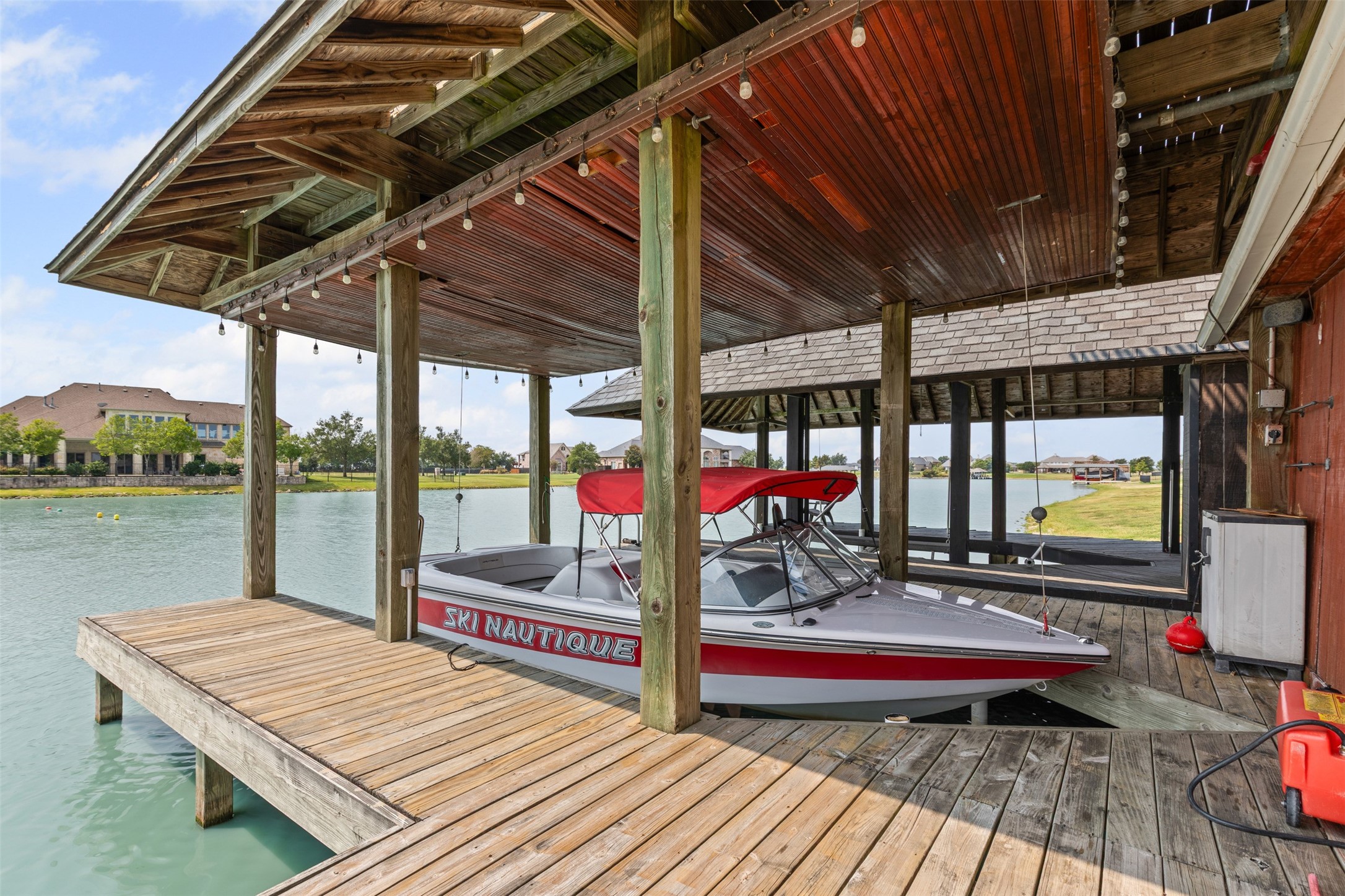 424 Red Buoy Cove