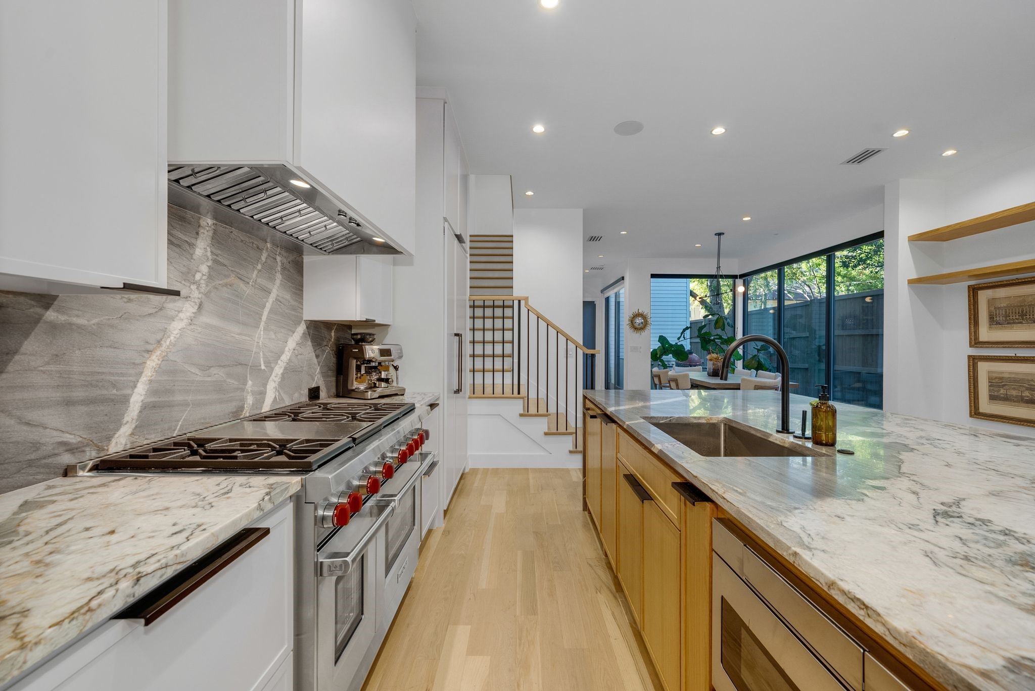 4214 Hawthorne Avenue