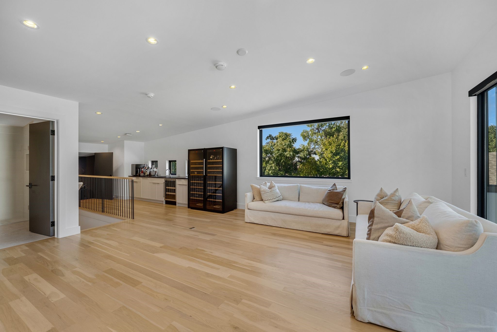 4214 Hawthorne Avenue