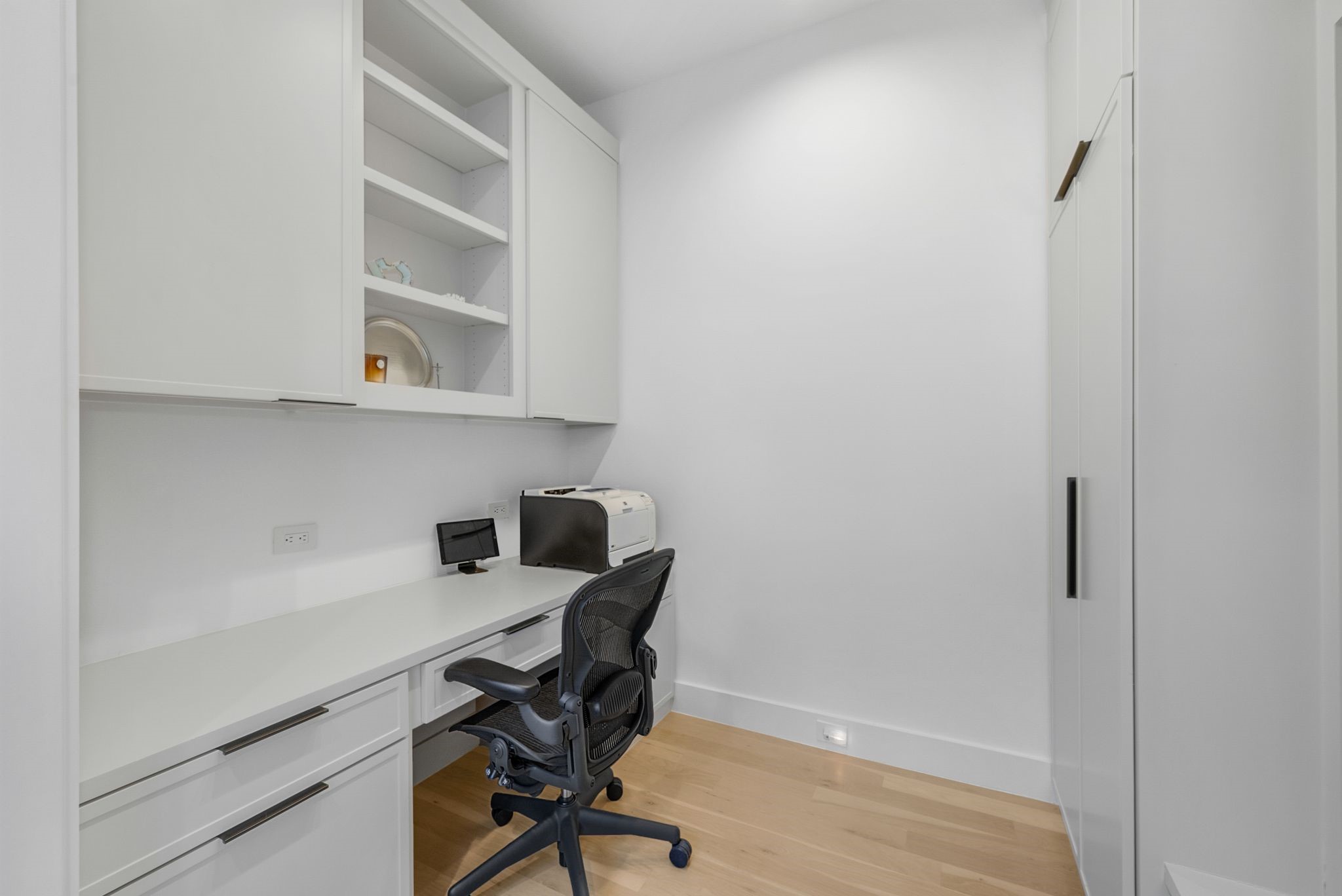 4214 Hawthorne Avenue