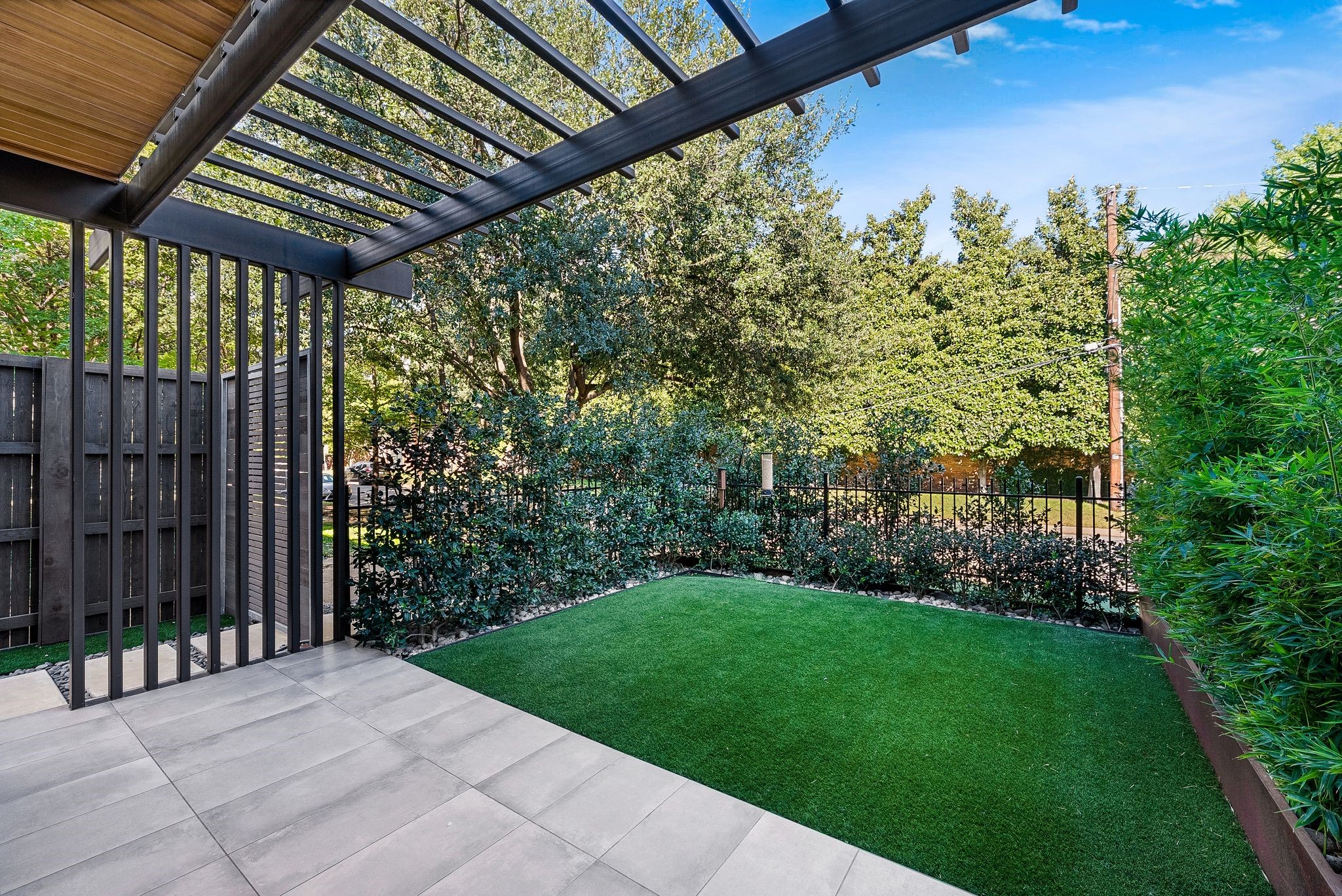 4214 Hawthorne Avenue