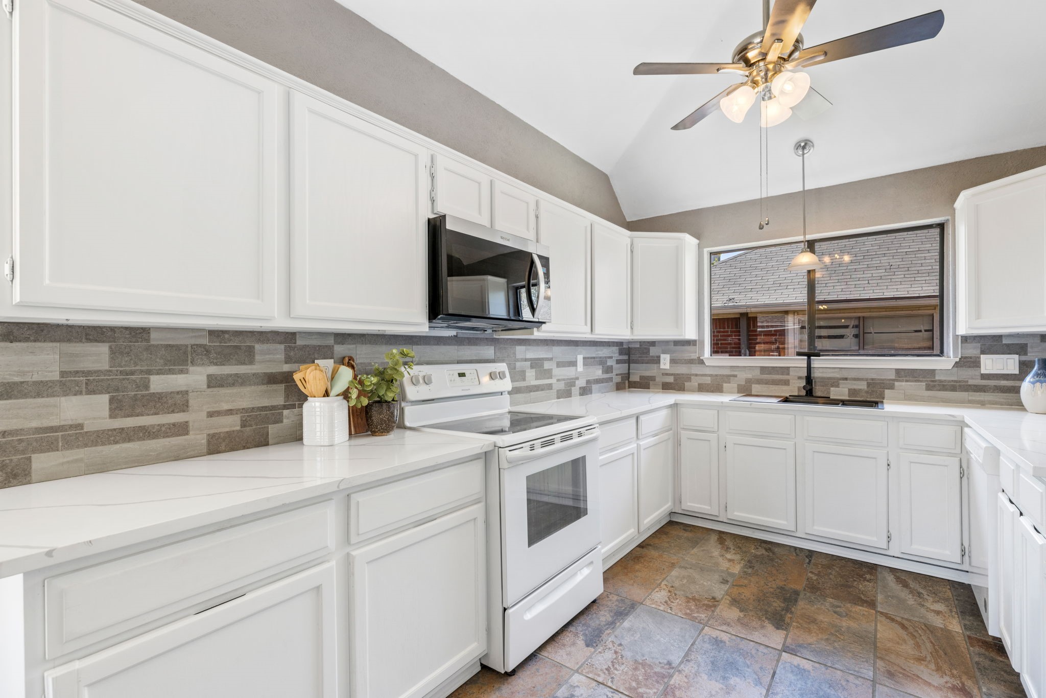 1530 Gardenia Drive