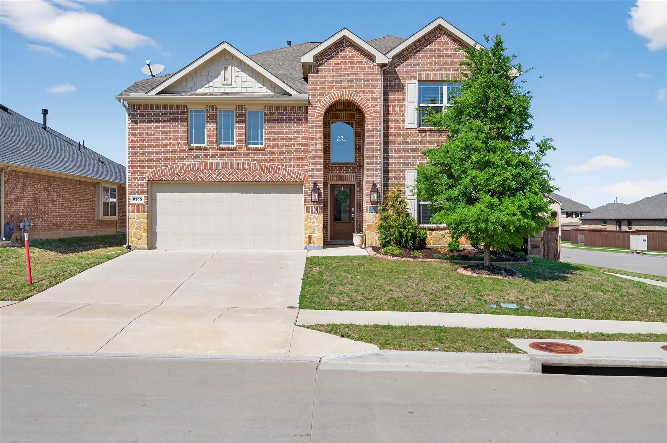 9300 Silver Dollar Drive