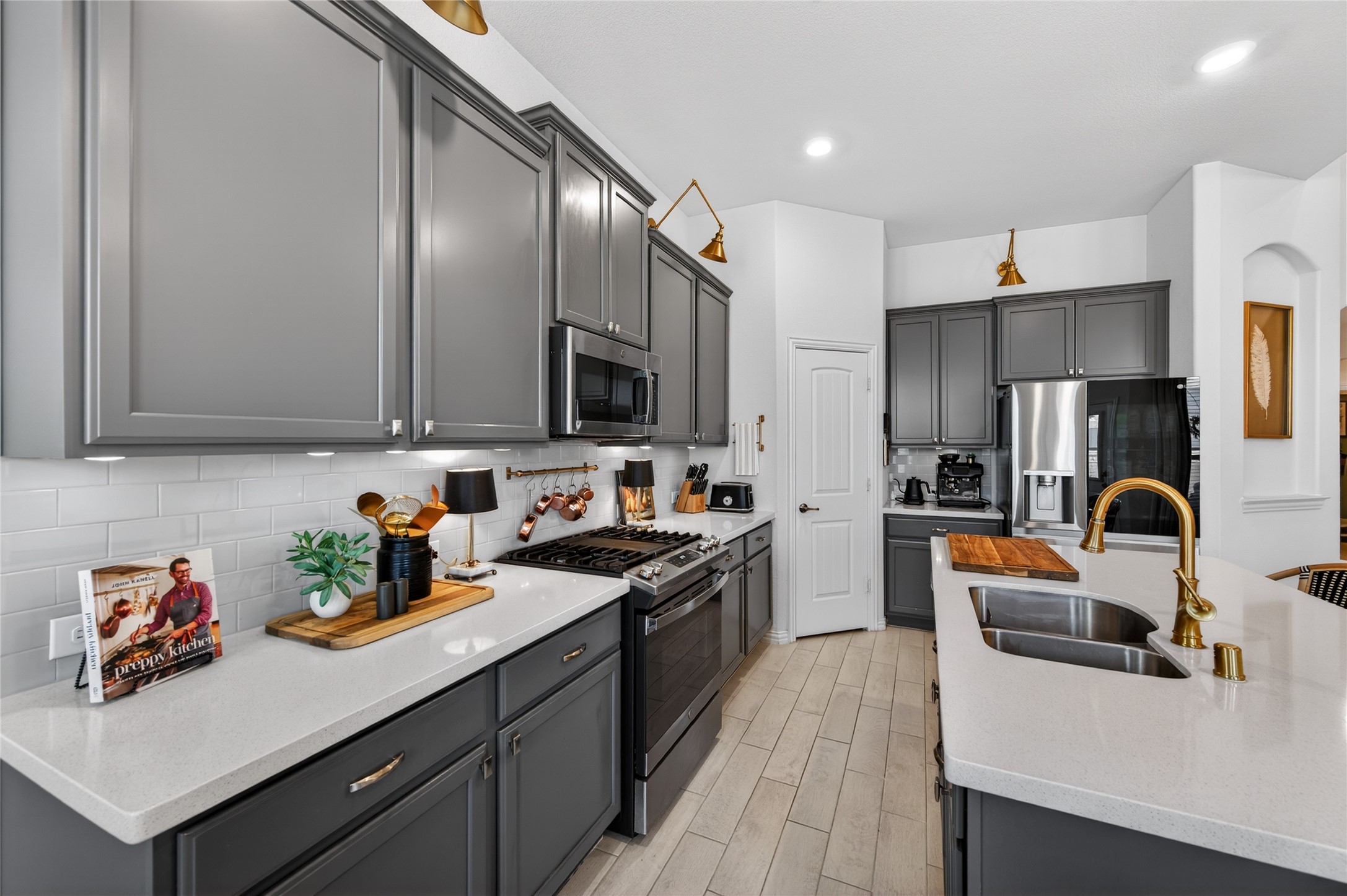9300 Silver Dollar Drive