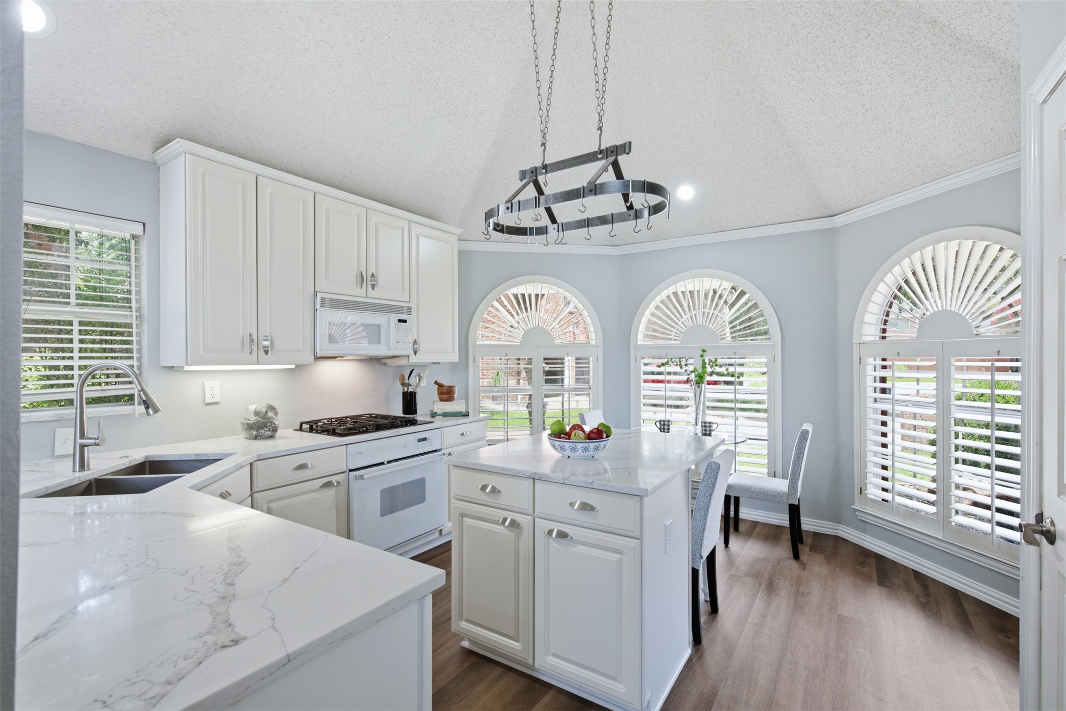 14584 Blueberry Court